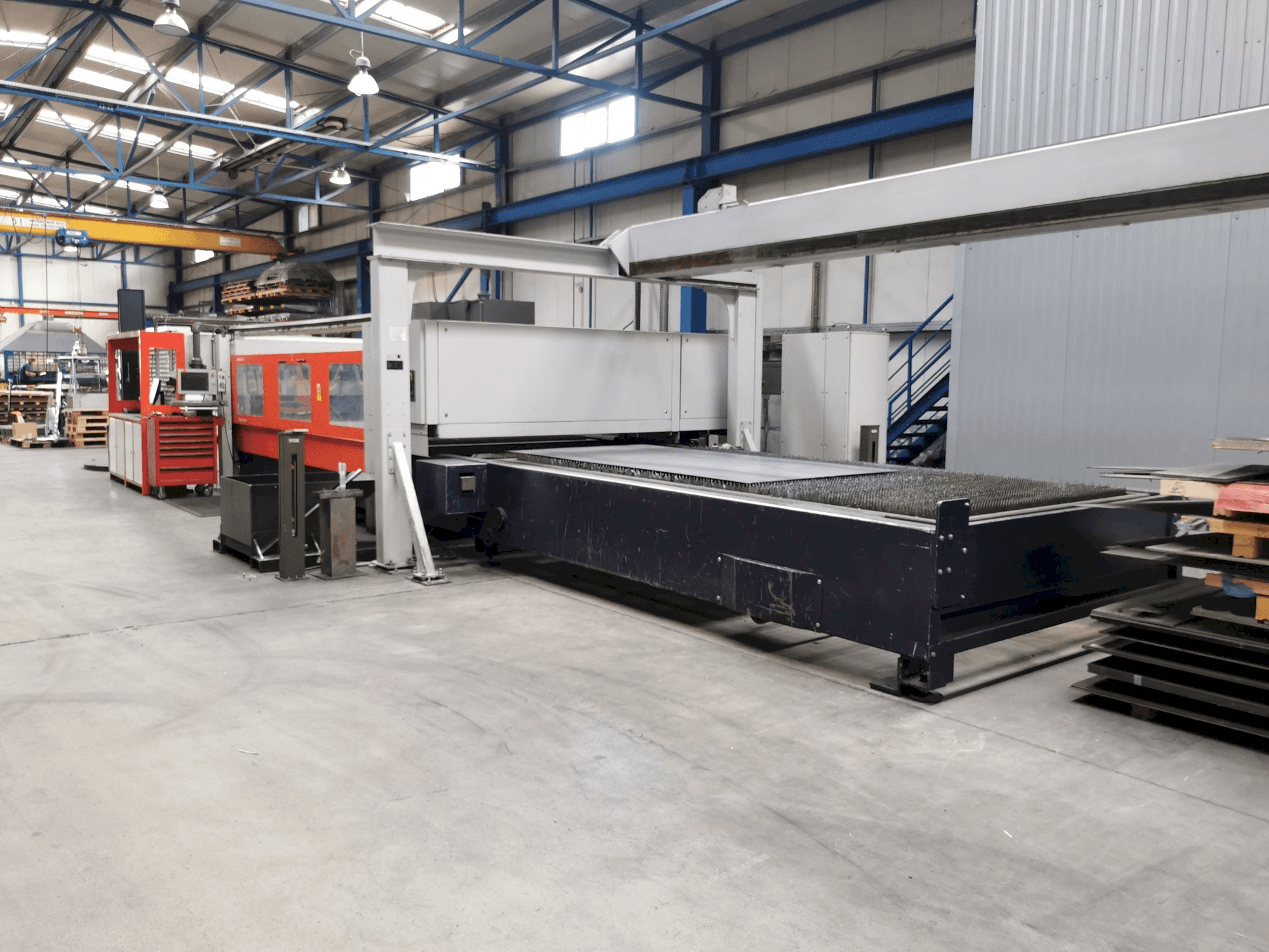 Prikaz stroja Bystronic Bystar 4020 sprijeda