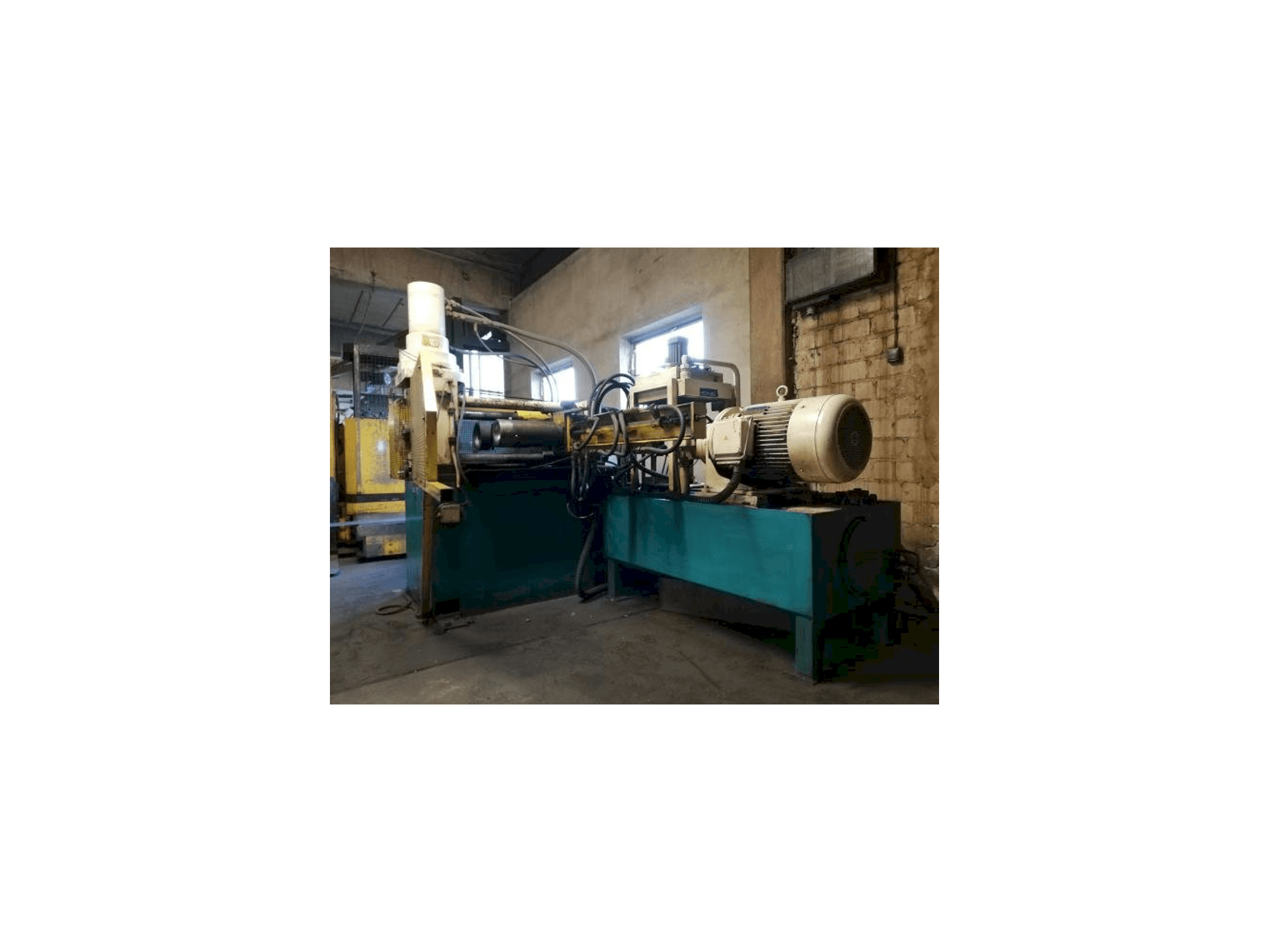 Prikaz stroja EKALE REP-40-200-3 sprijeda