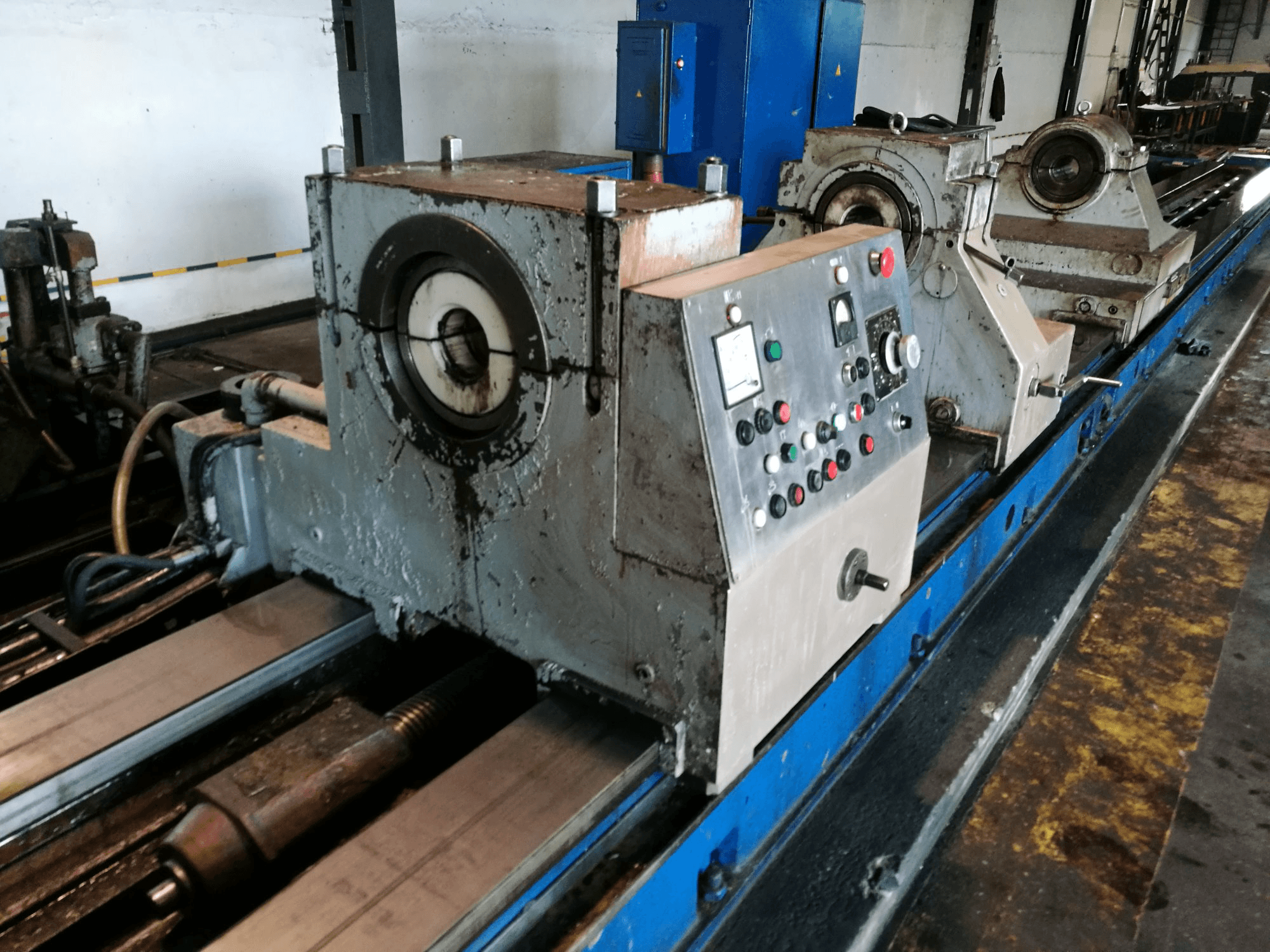 Prikaz stroja Ryazan PT 403 sprijeda