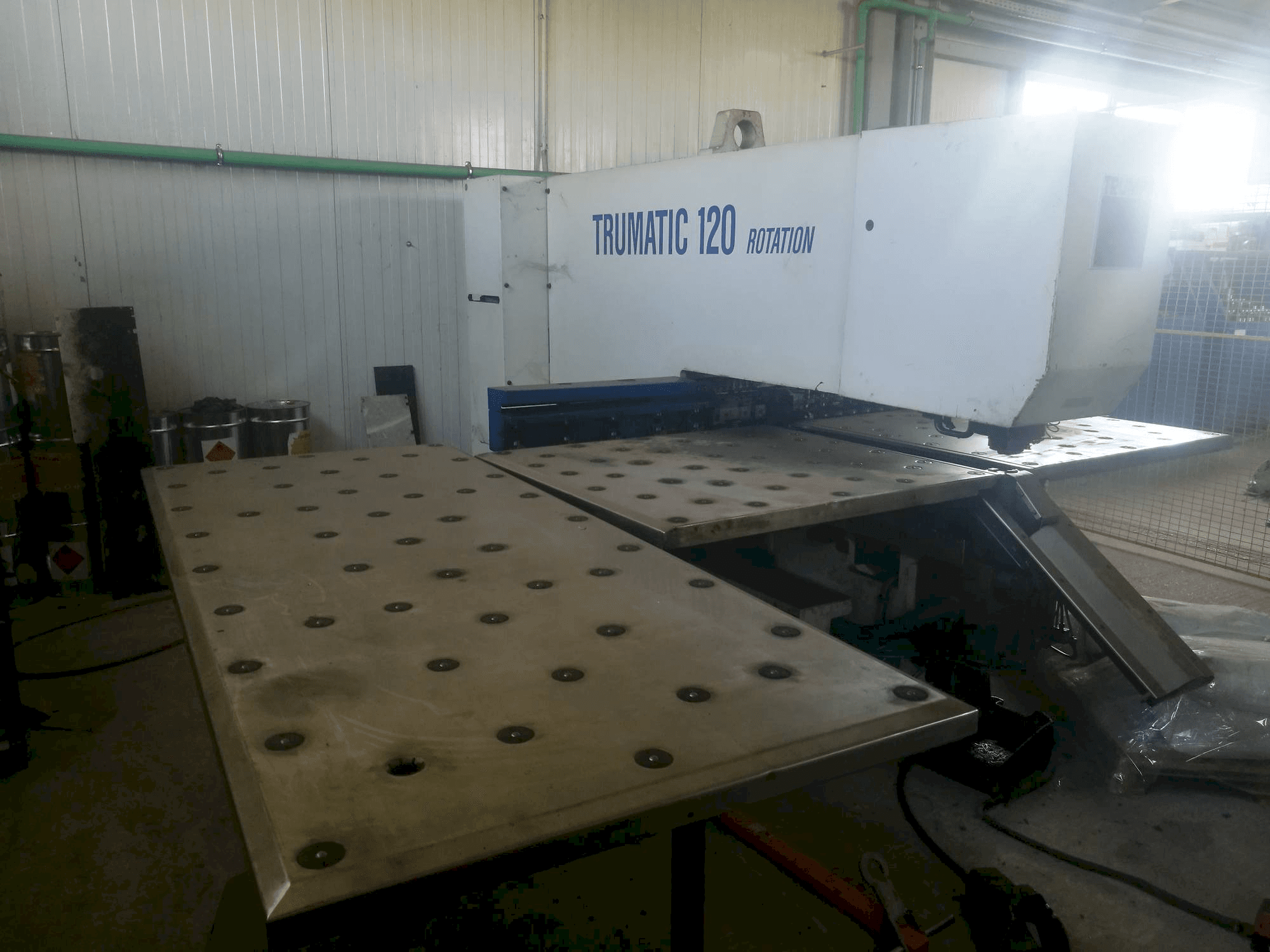 Prikaz stroja Trumpf Trumatic 120R sprijeda