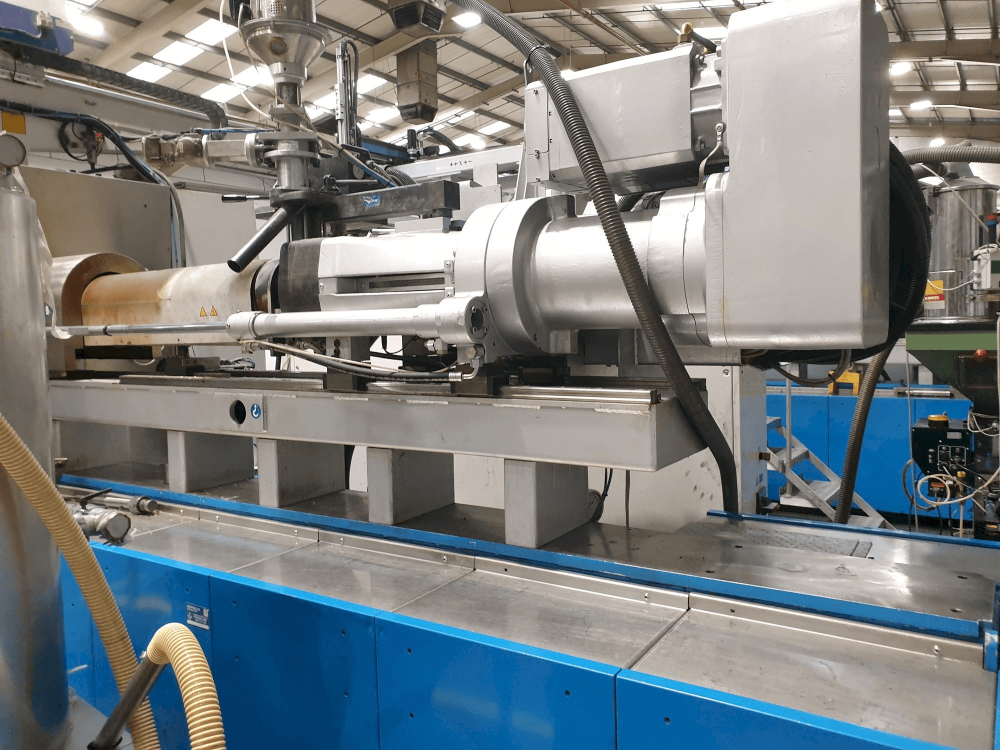 Prikaz stroja Netstal EVOS 5500-2000 sprijeda