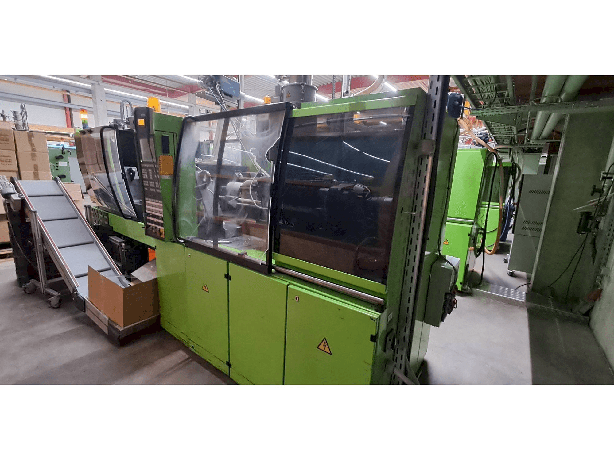 Prikaz stroja Engel ES 330/110 HL sprijeda