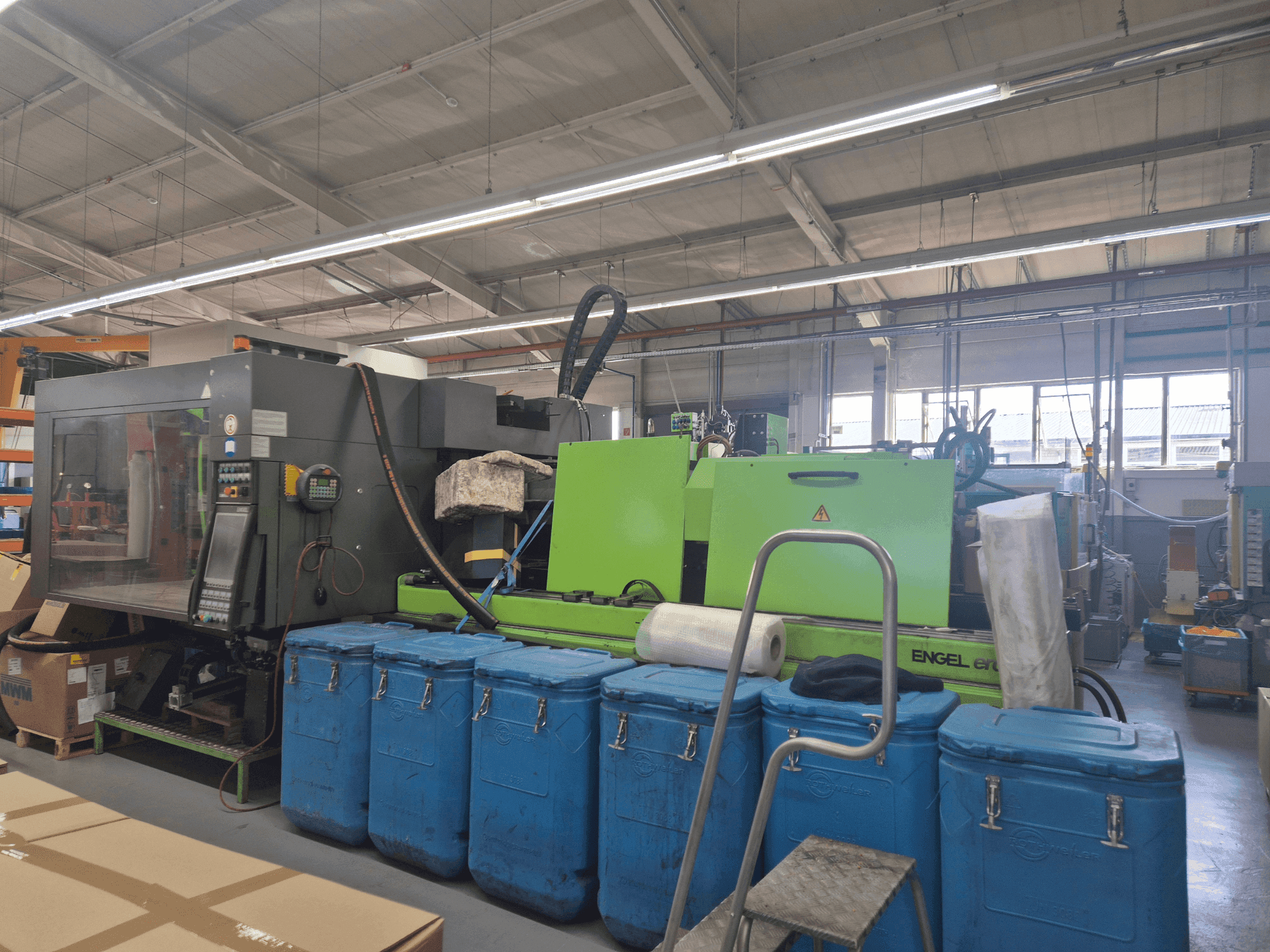 Prikaz stroja Engel Victory 2050H500V/300 Combi sprijeda