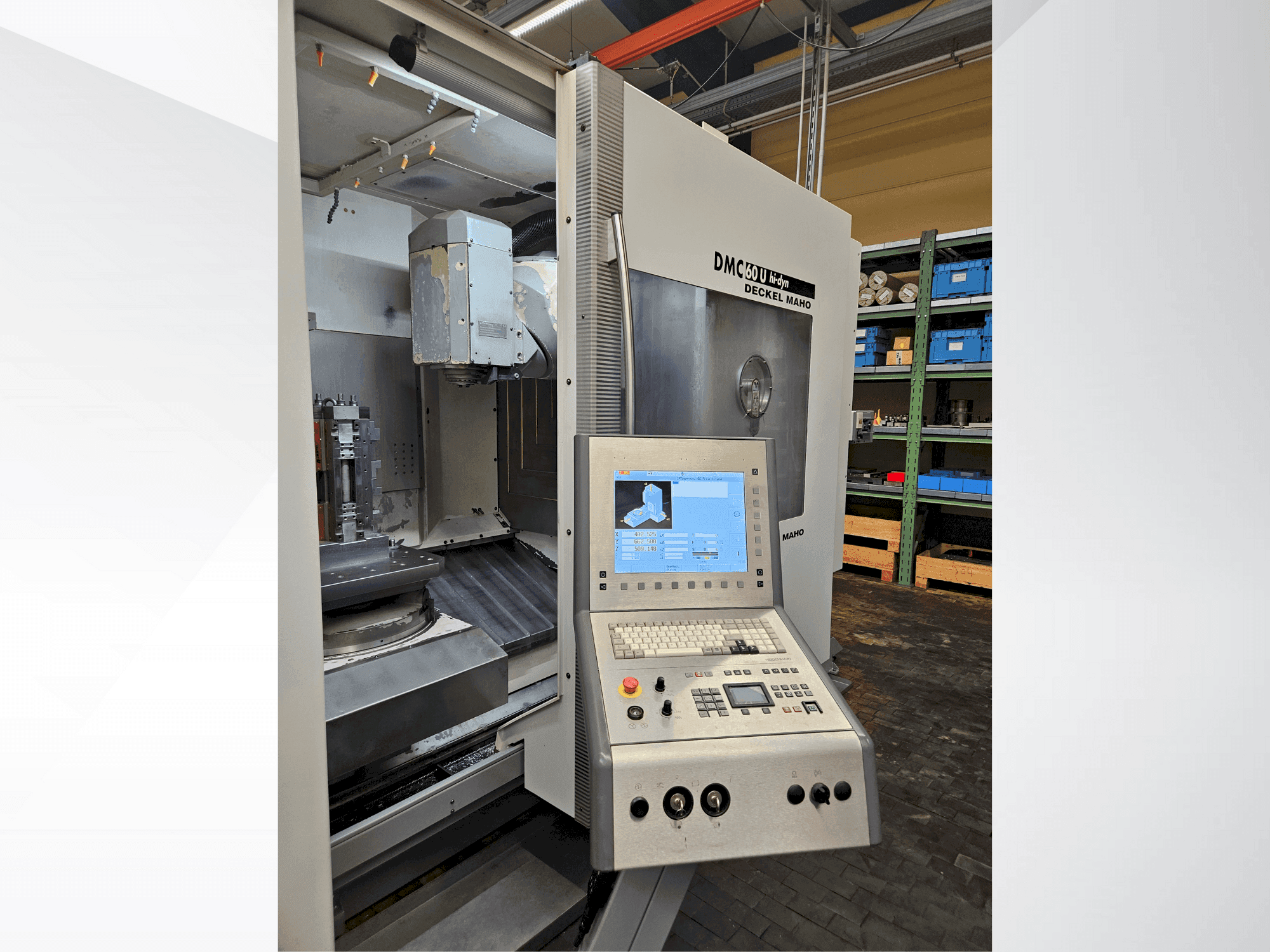 Prikaz stroja DMG DECKEL MAHO DMC 60U RS5 sprijeda