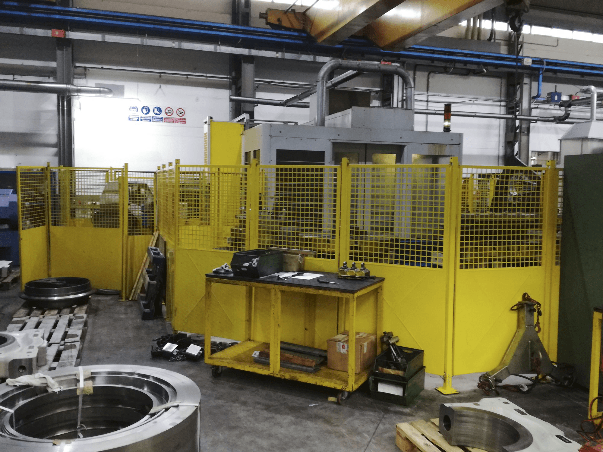 Prikaz stroja Mandelli M8 UT sprijeda