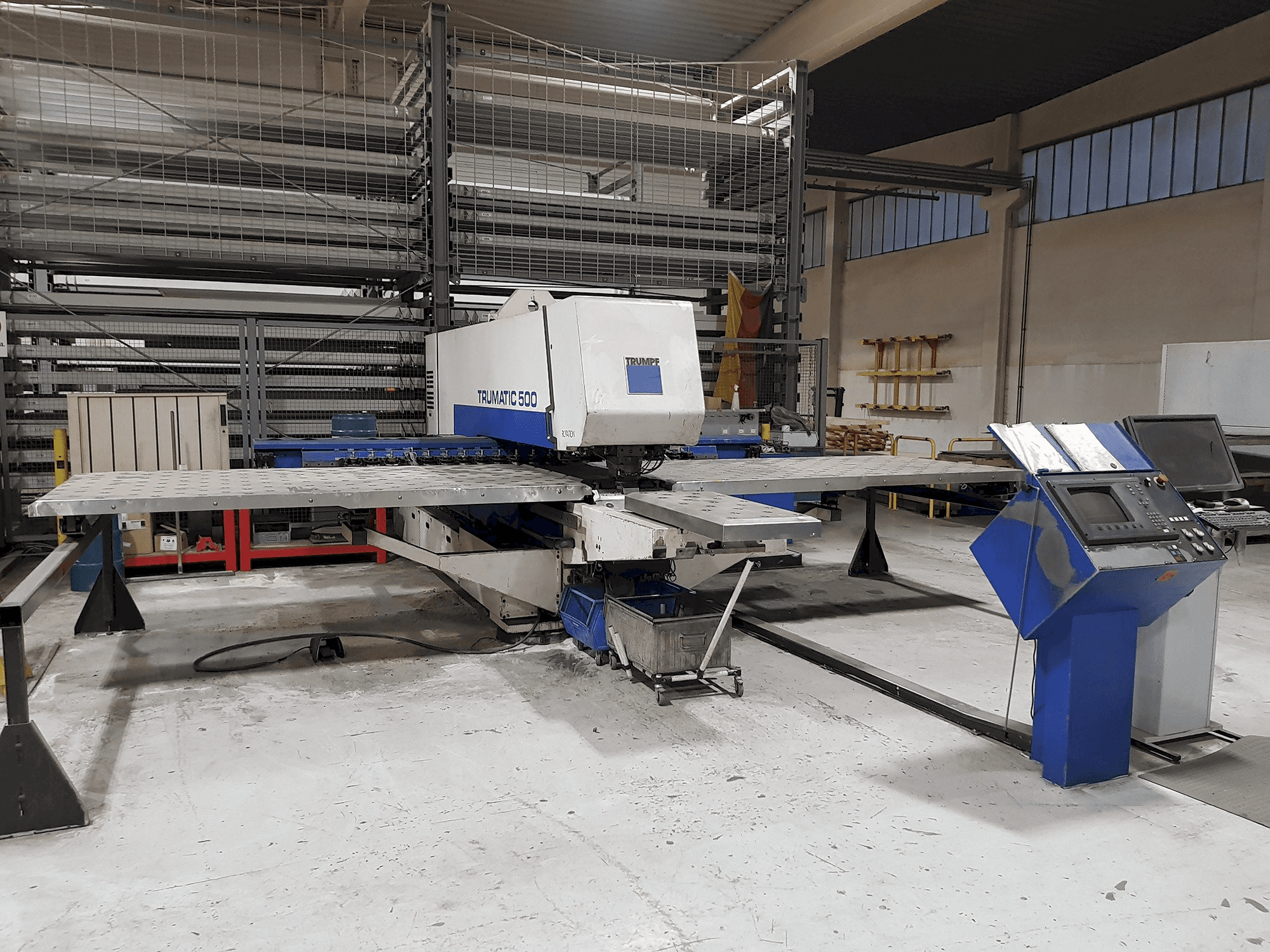 Prikaz stroja Trumpf Trumatic 500 sprijeda