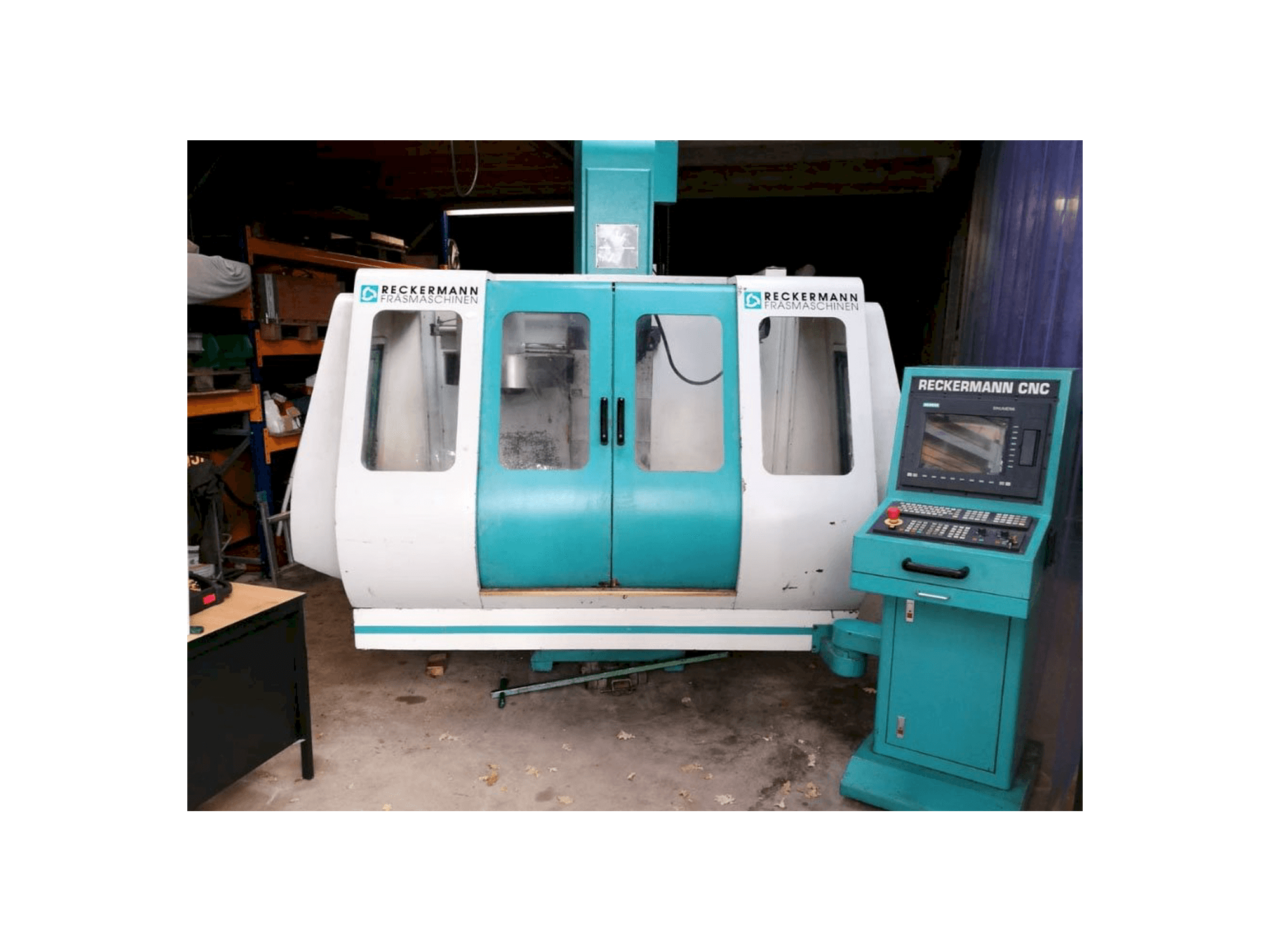 Prikaz stroja RECKERMANN VMC 850 sprijeda