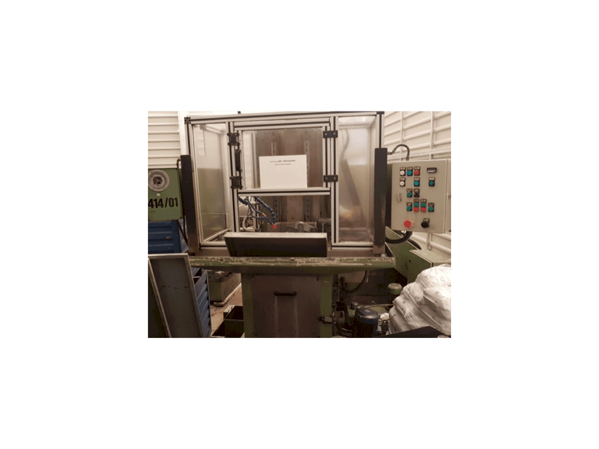 Prikaz stroja Lizuan BExP sprijeda