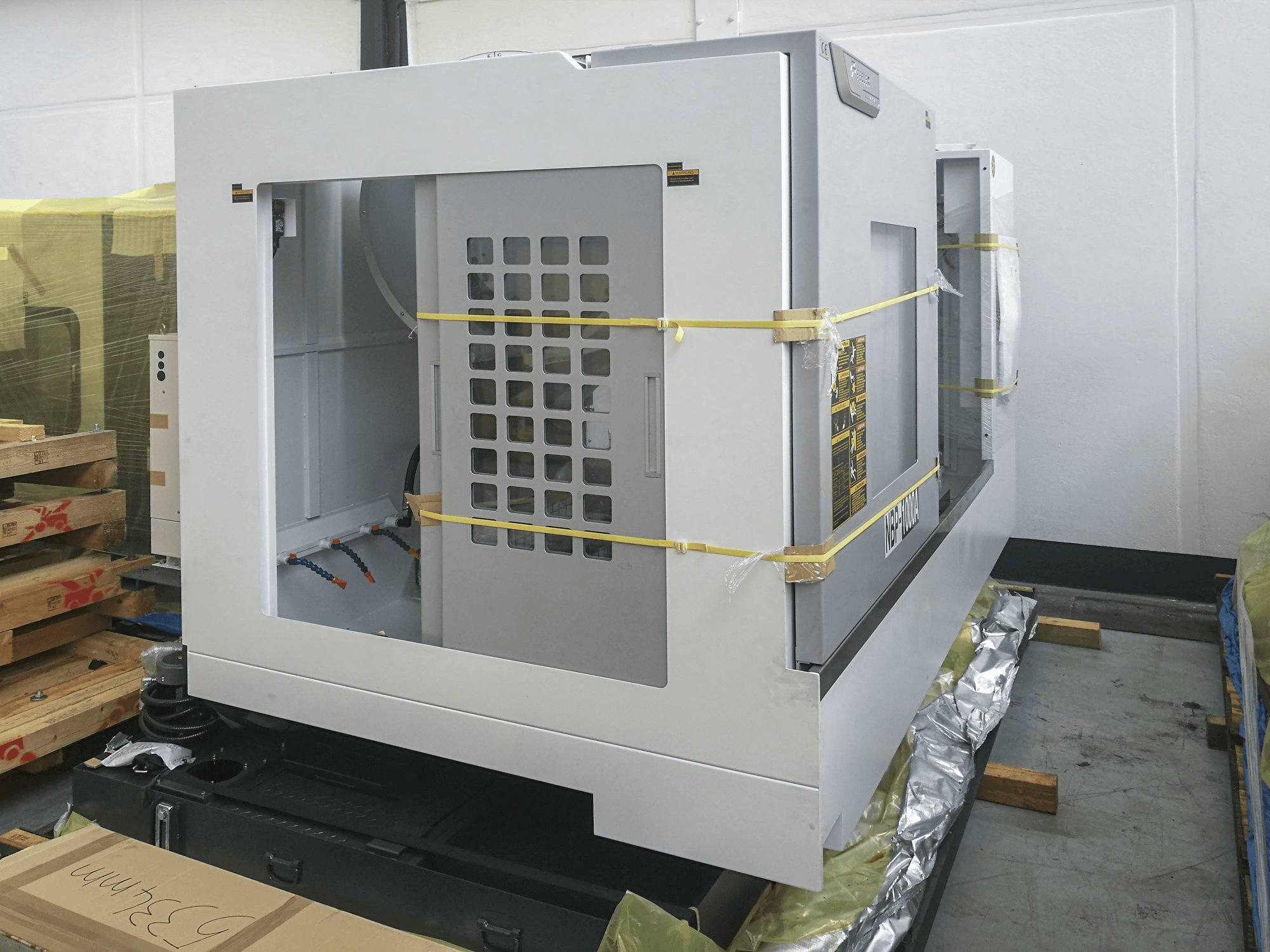 Prikaz 1 stroja Feeler NBP-1000A slijeva