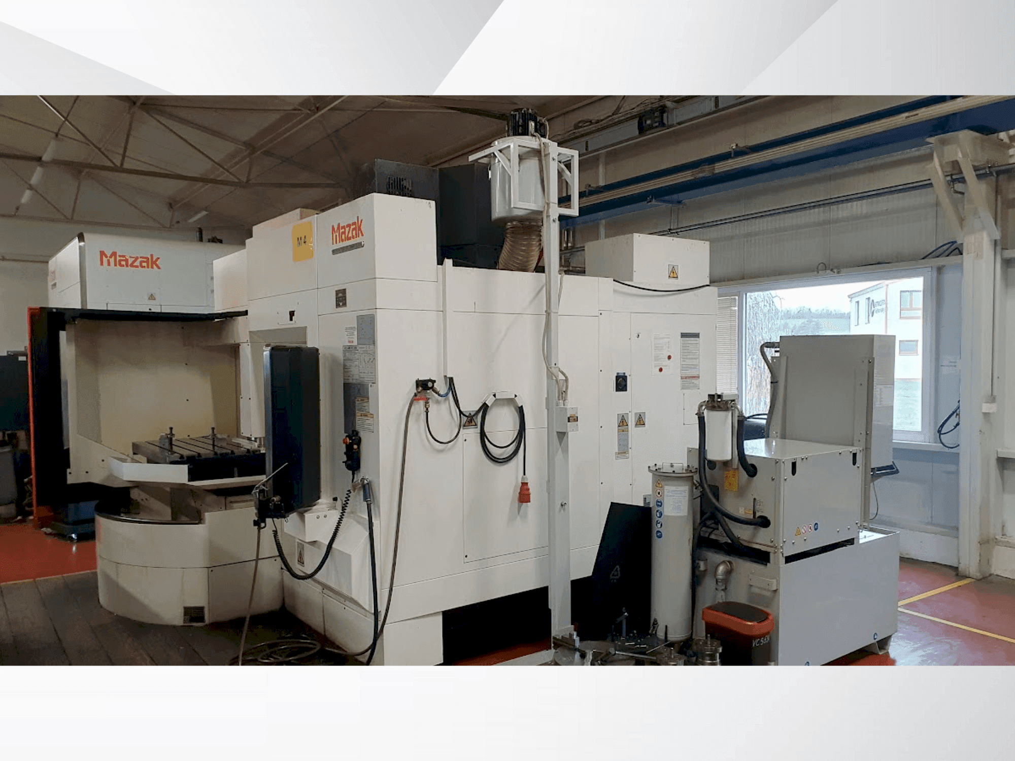 Prikaz stroja Mazak VCS 530C-2PC sprijeda