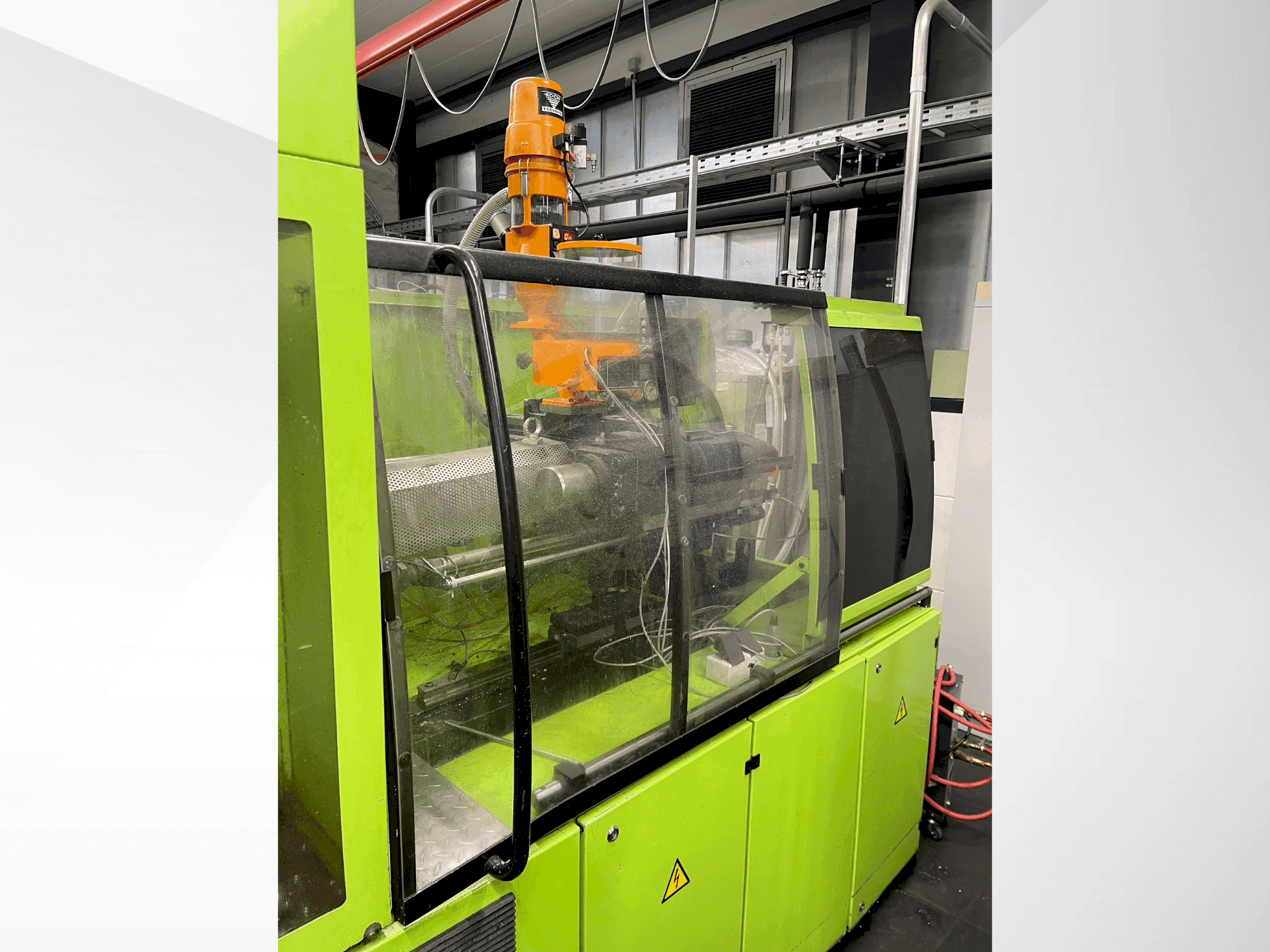 Prikaz stroja Engel ES 330 H / 80V SOTR sprijeda