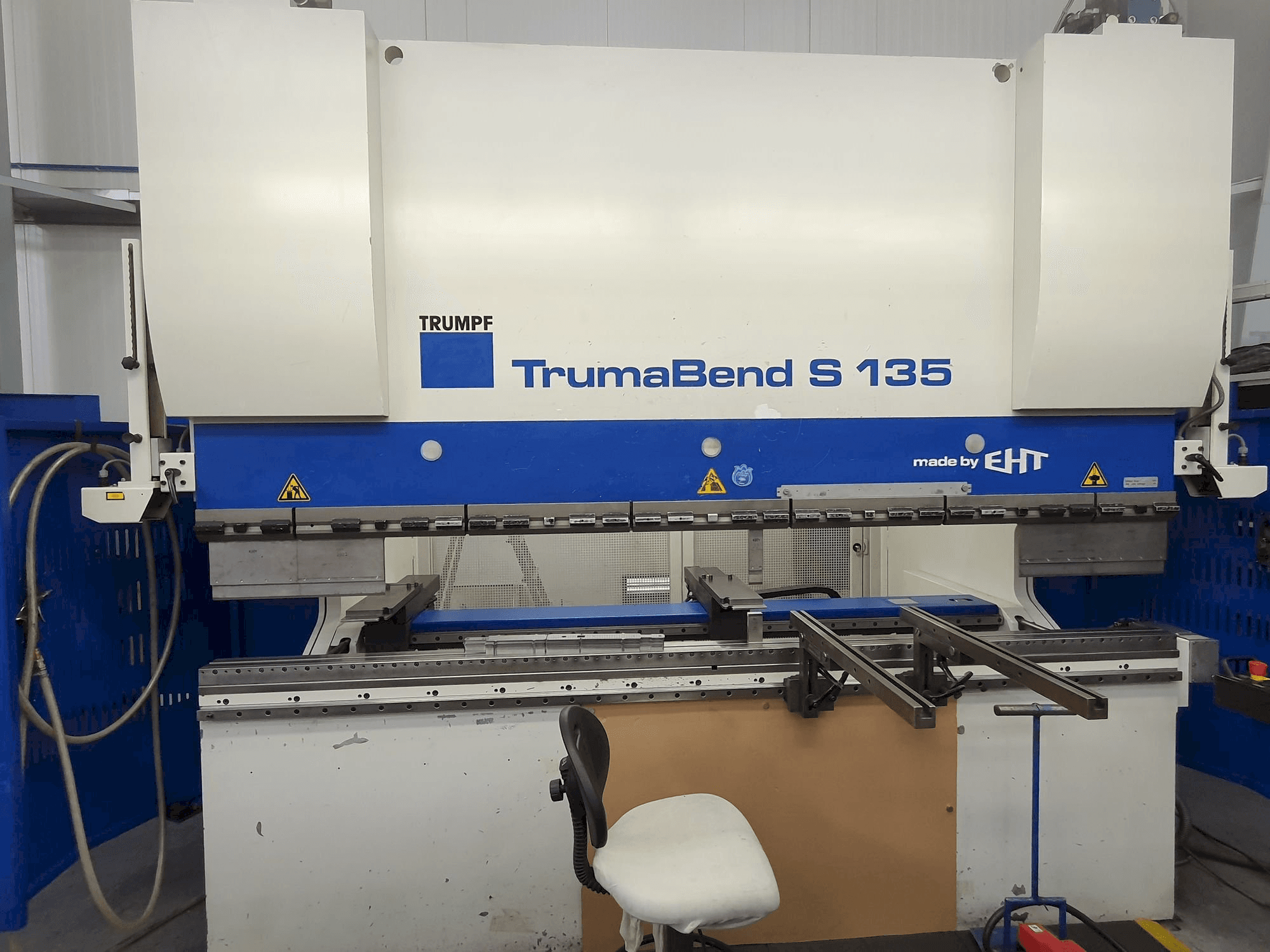 Prikaz stroja Trumpf TrumaBend S135 sprijeda