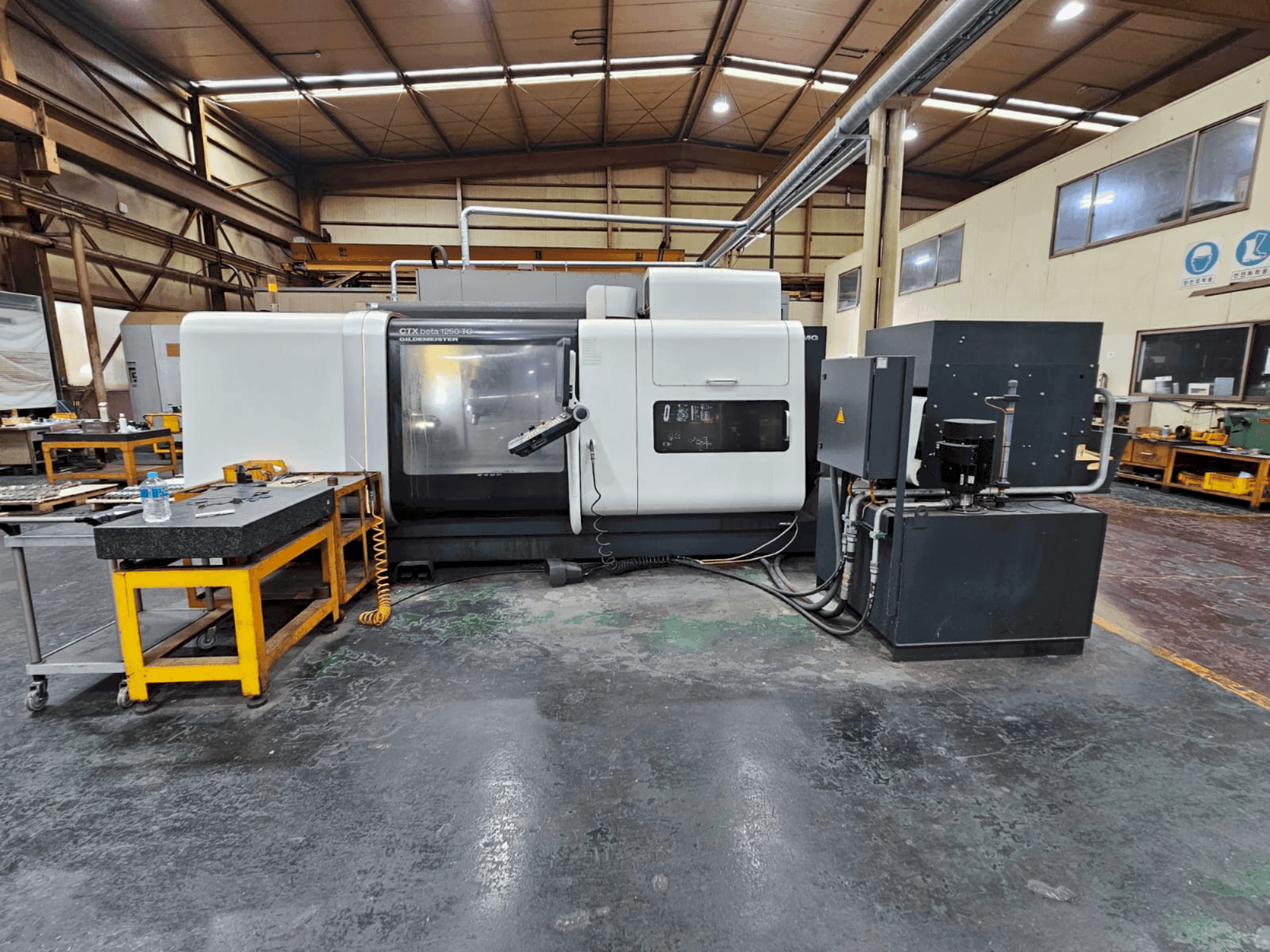 Prikaz stroja DMG MORI Gildemeister CTX 1250 TC sprijeda
