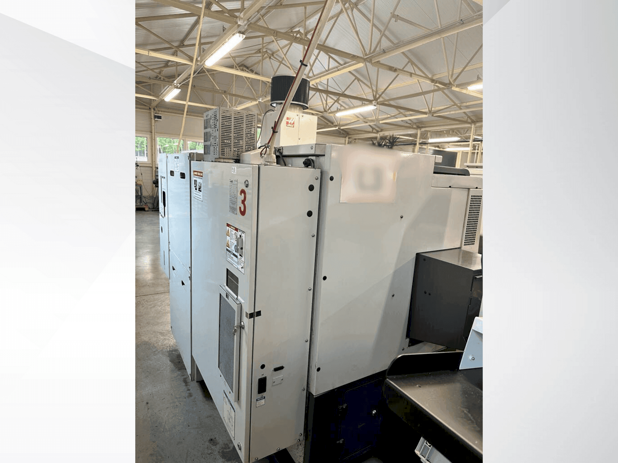 Prikaz stroja HAAS ST-10 sprijeda