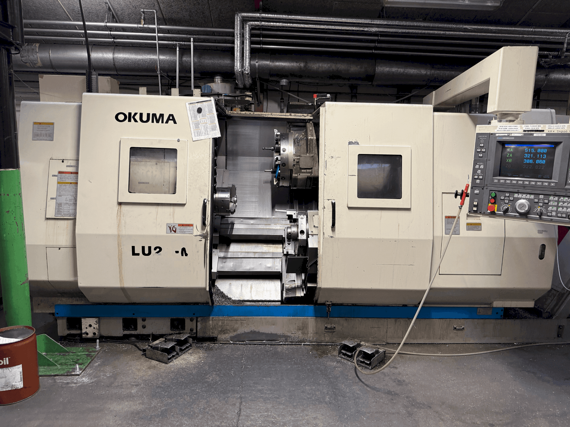 Prikaz stroja Okuma LU2-M sprijeda