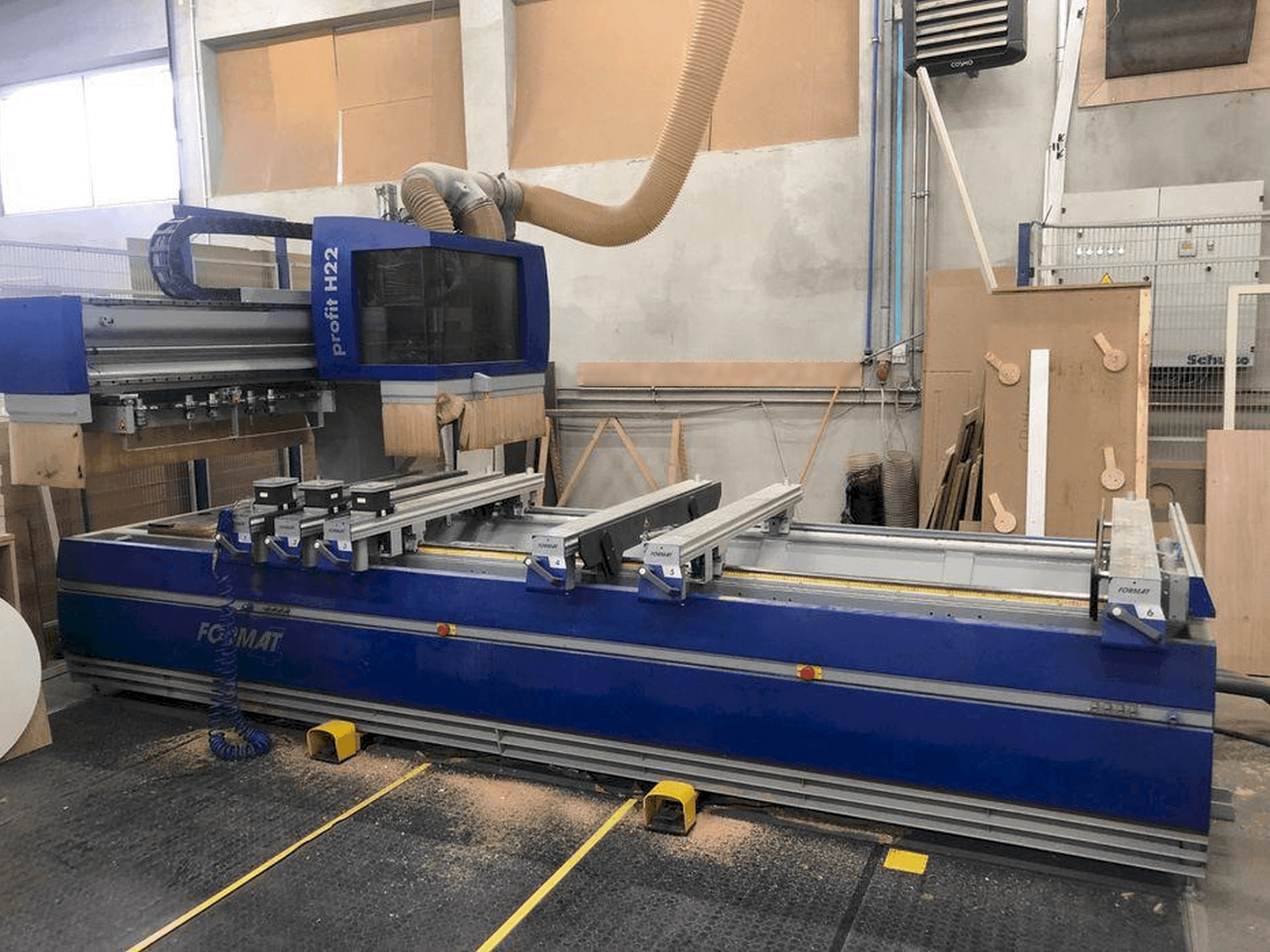 Prikaz stroja FORMAT4 Profit H22 sprijeda