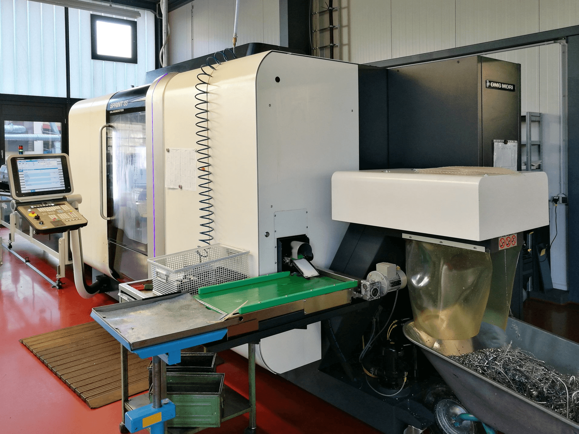 Prikaz stroja DMG MORI Sprint 65 3T zdesna