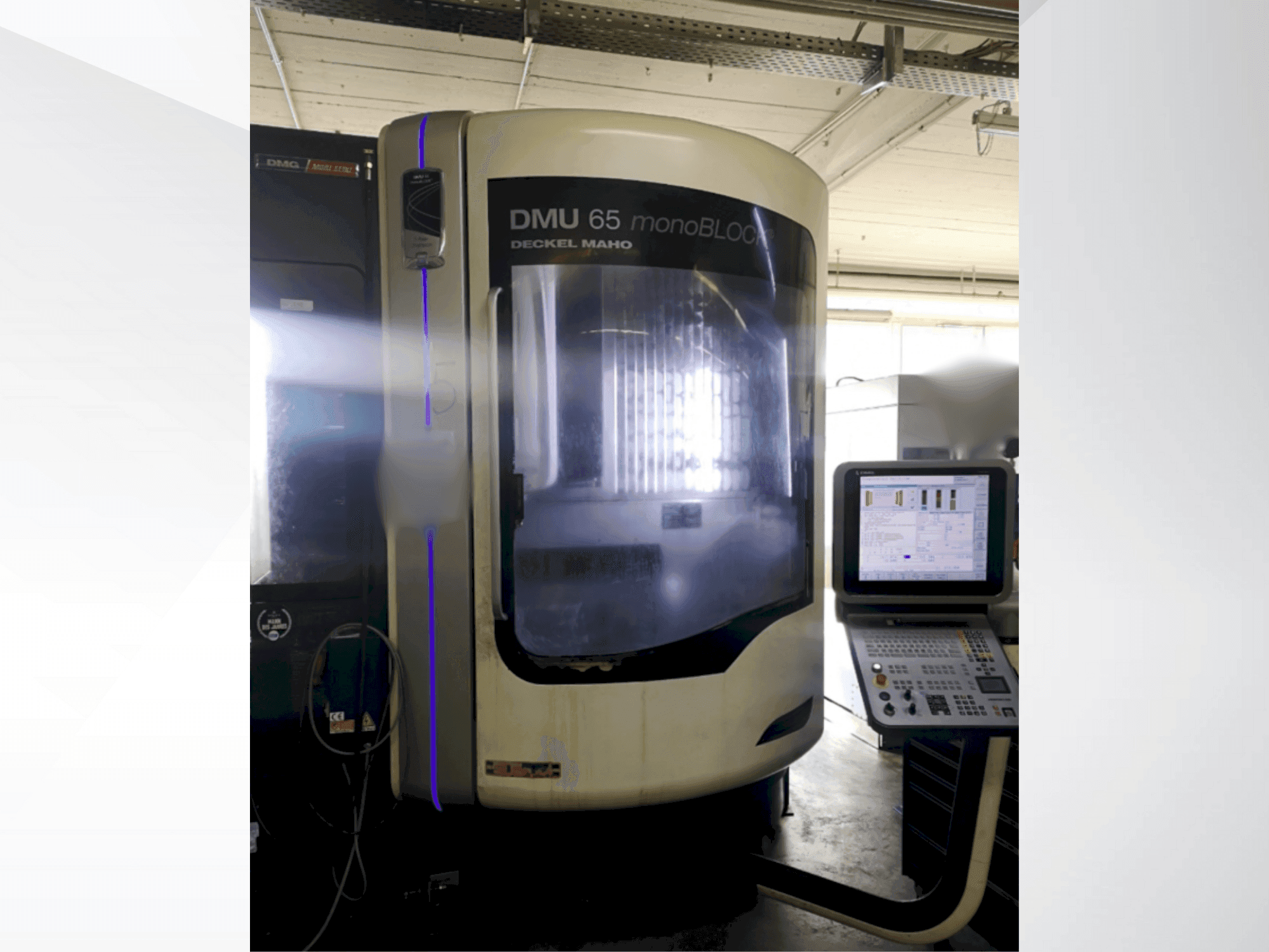 Prikaz stroja DECKEL MAHO DMU 60 monoBlock sprijeda
