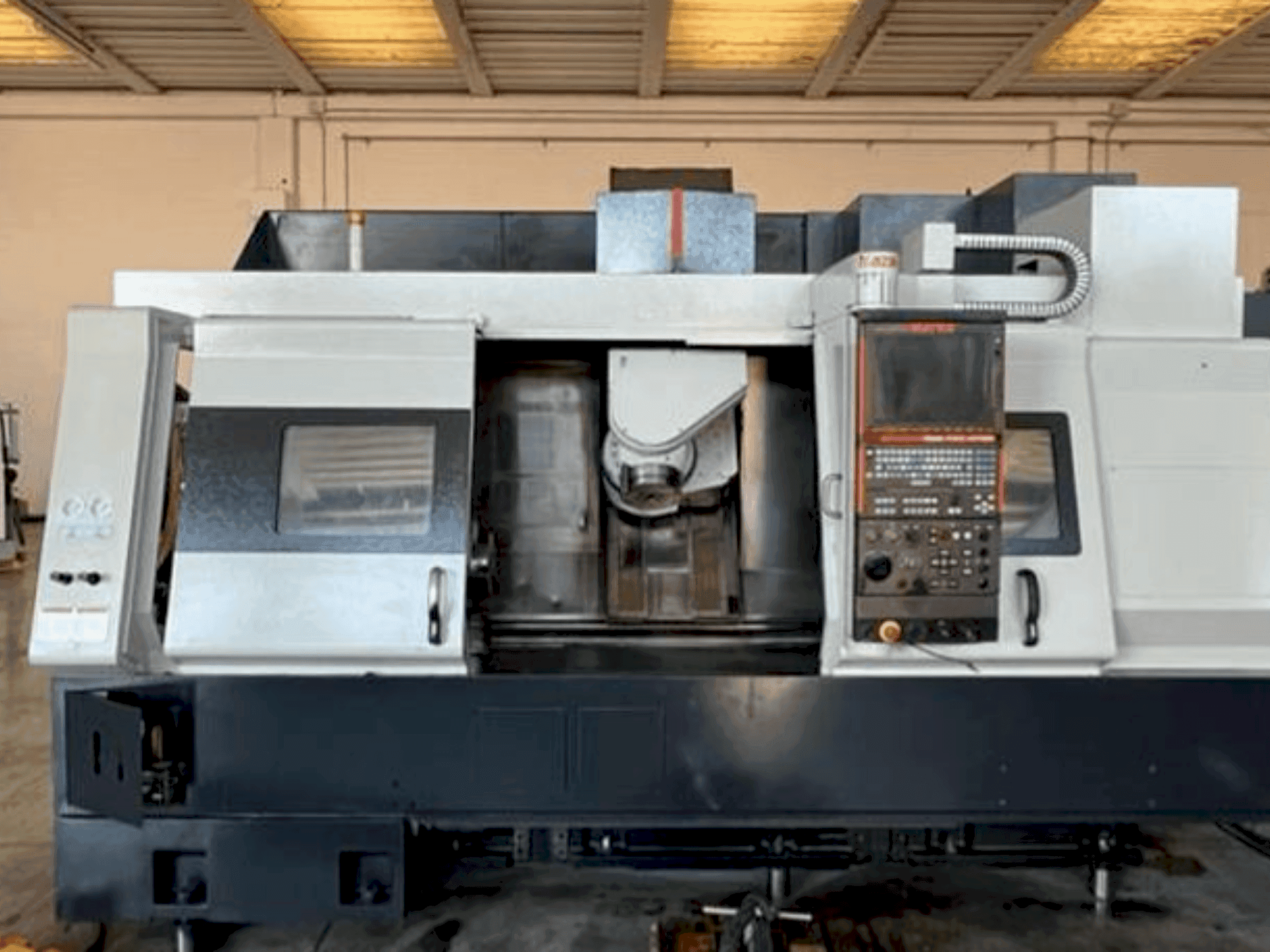 Prikaz stroja Mazak INTEGREX 200 IV S (2007) sprijeda