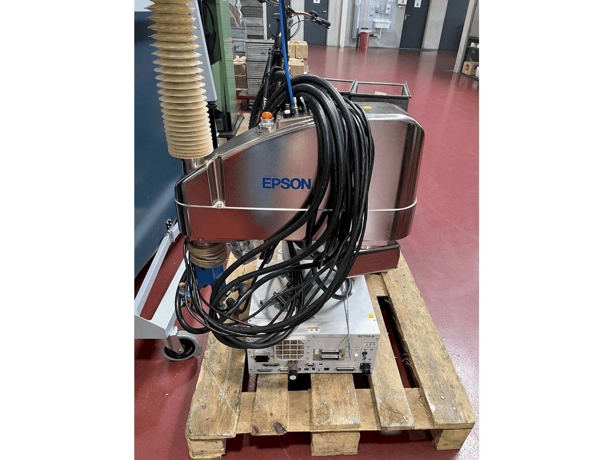 Prikaz stroja EPSON G10 854P sprijeda