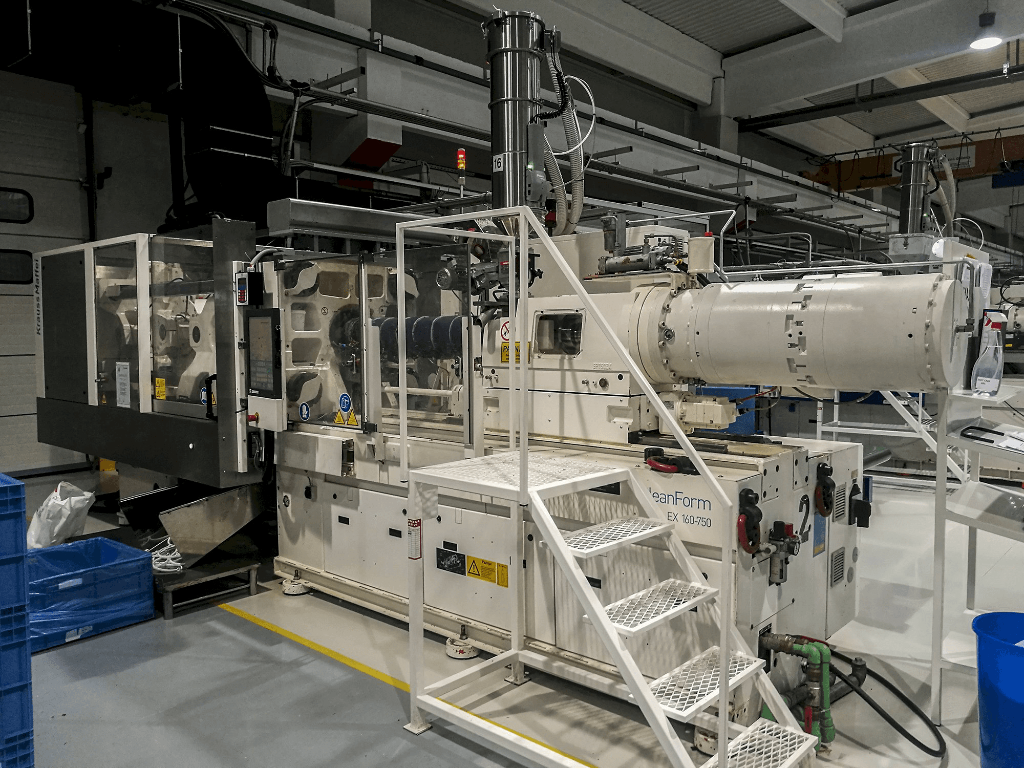 Prikaz stroja Krauss Maffei 160-750 EX zdesna