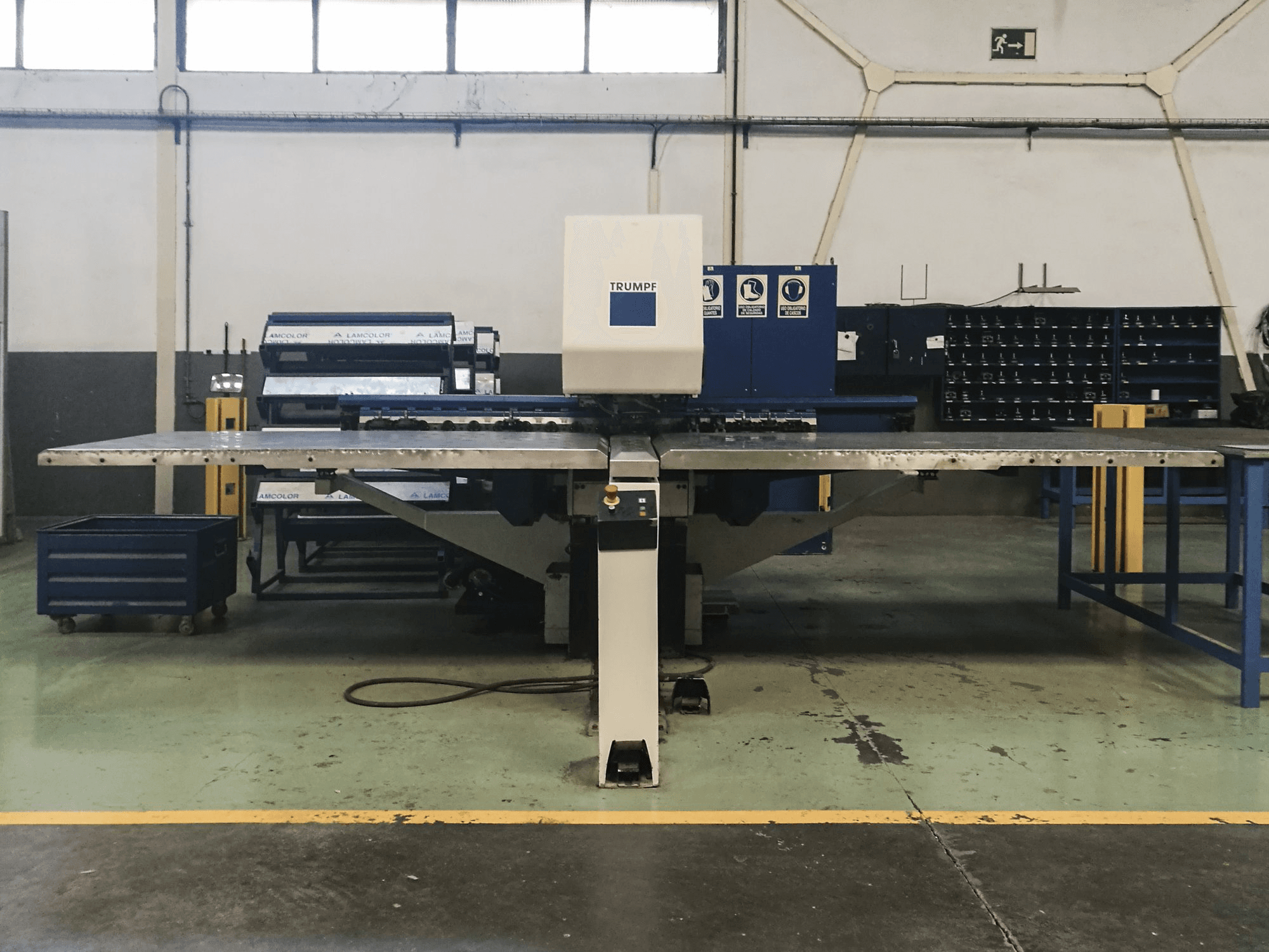 Prikaz stroja Trumpf Trumatic 200 sprijeda