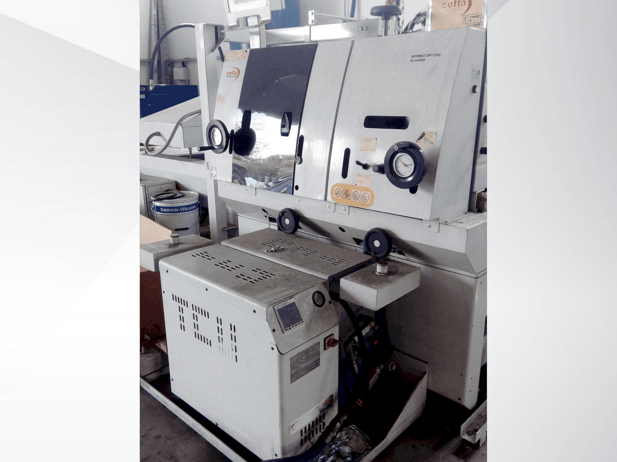Prikaz stroja CEFLA Hotmelt SP1-EVO sprijeda