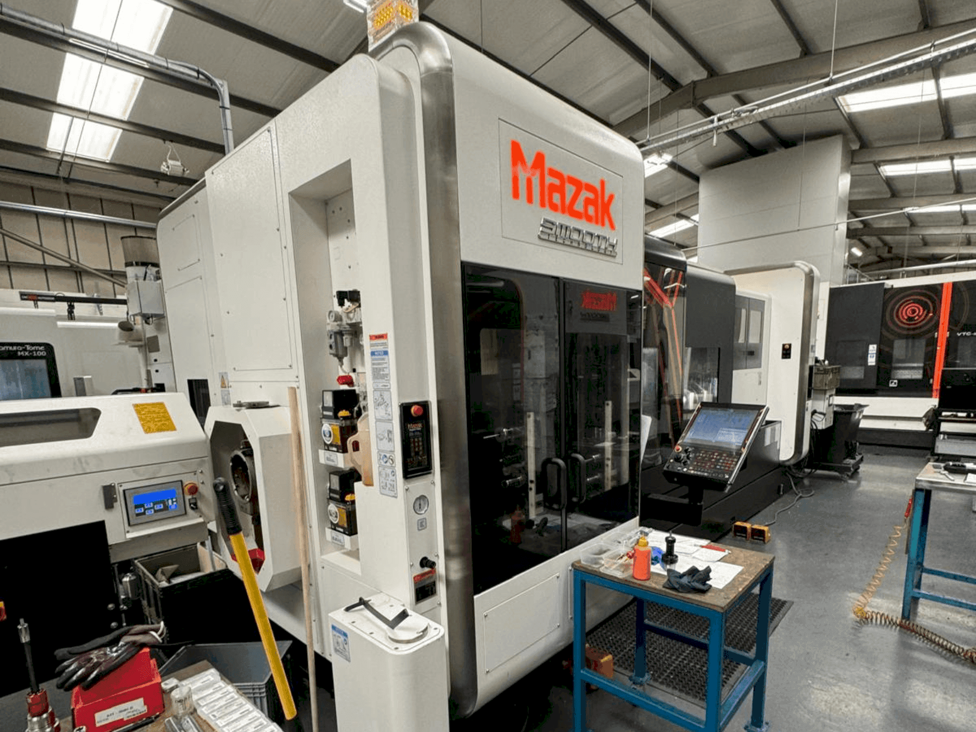Prikaz stroja Mazak Integrex i-400S- 2500U sprijeda