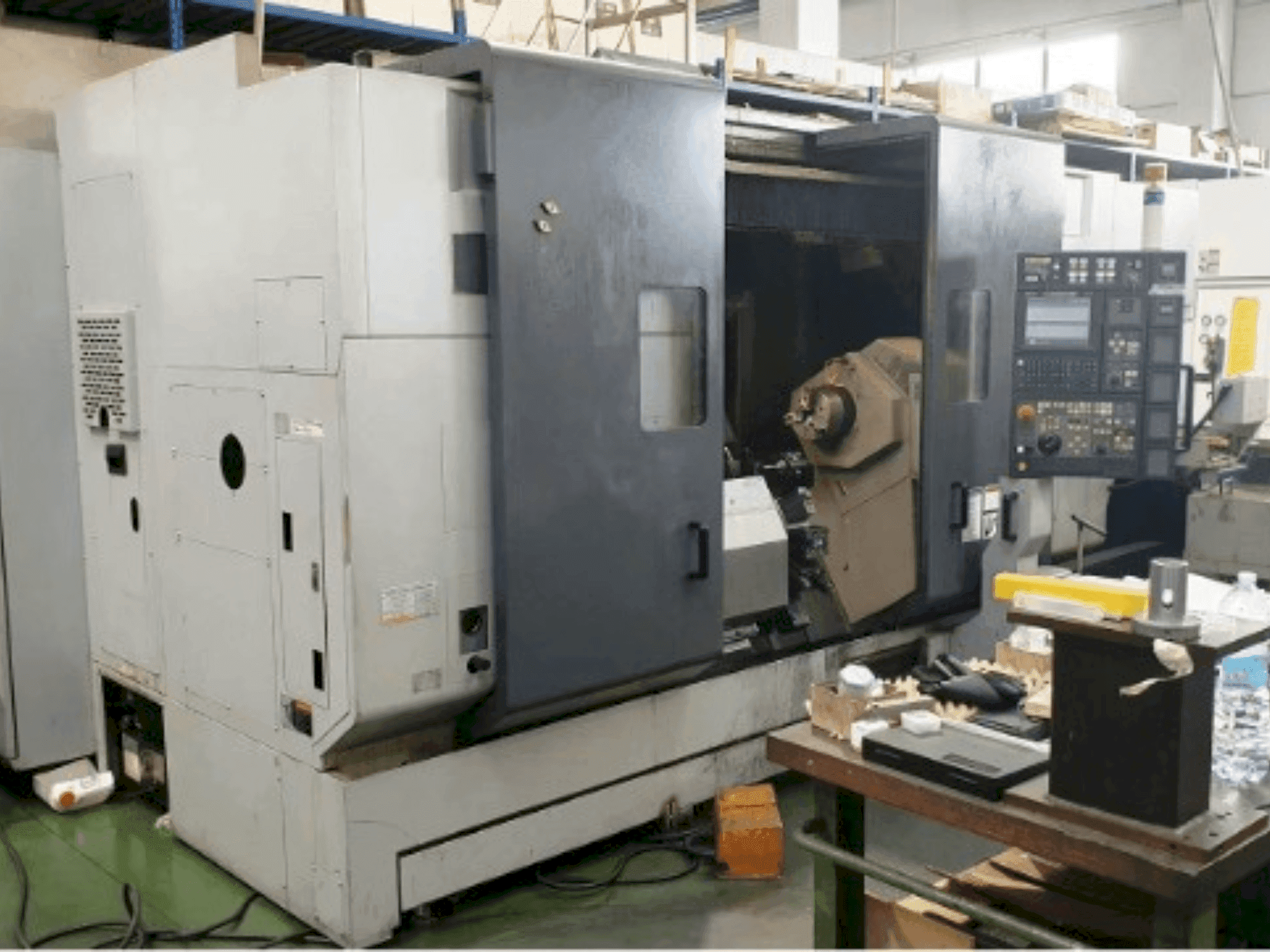 Prikaz stroja MORI SEIKI MT2000 SZ sprijeda