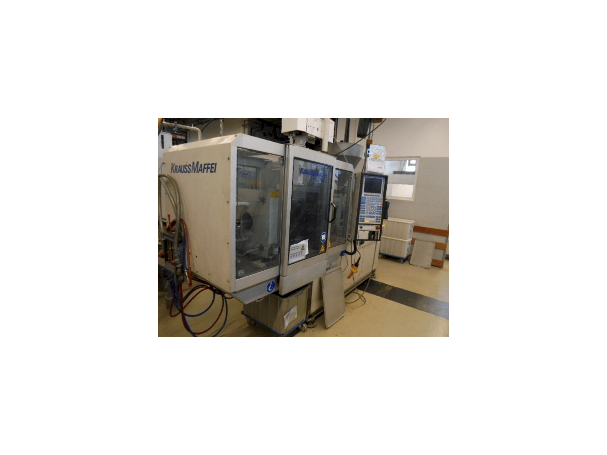 Prikaz stroja Krauss Maffei KM 50-220-C2 sprijeda