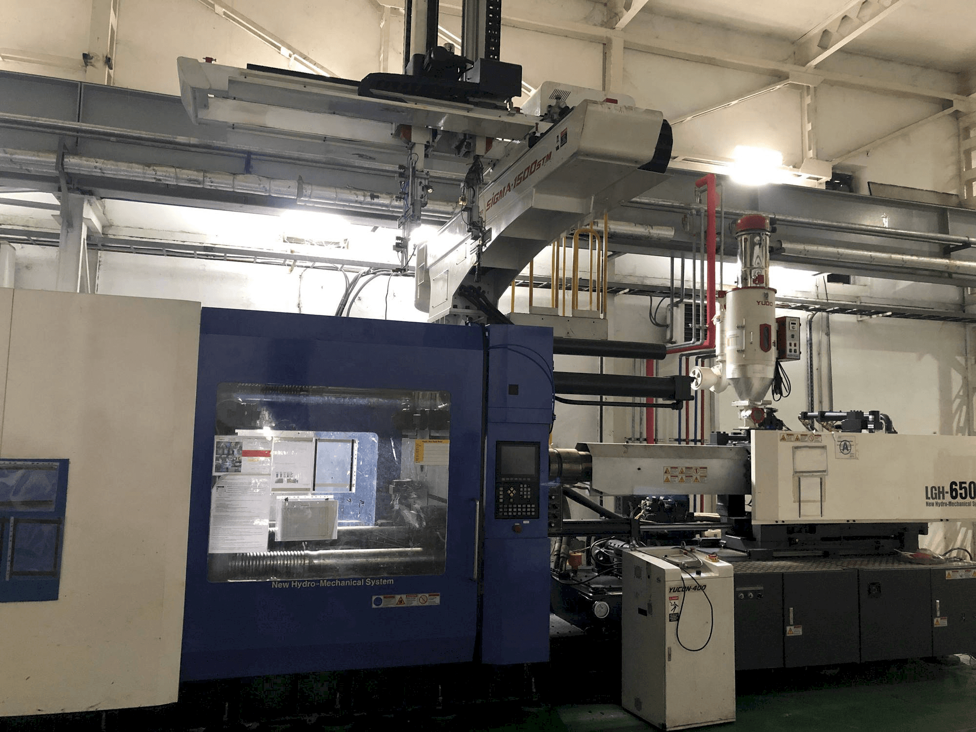 Prikaz stroja LG LGH-650M sprijeda