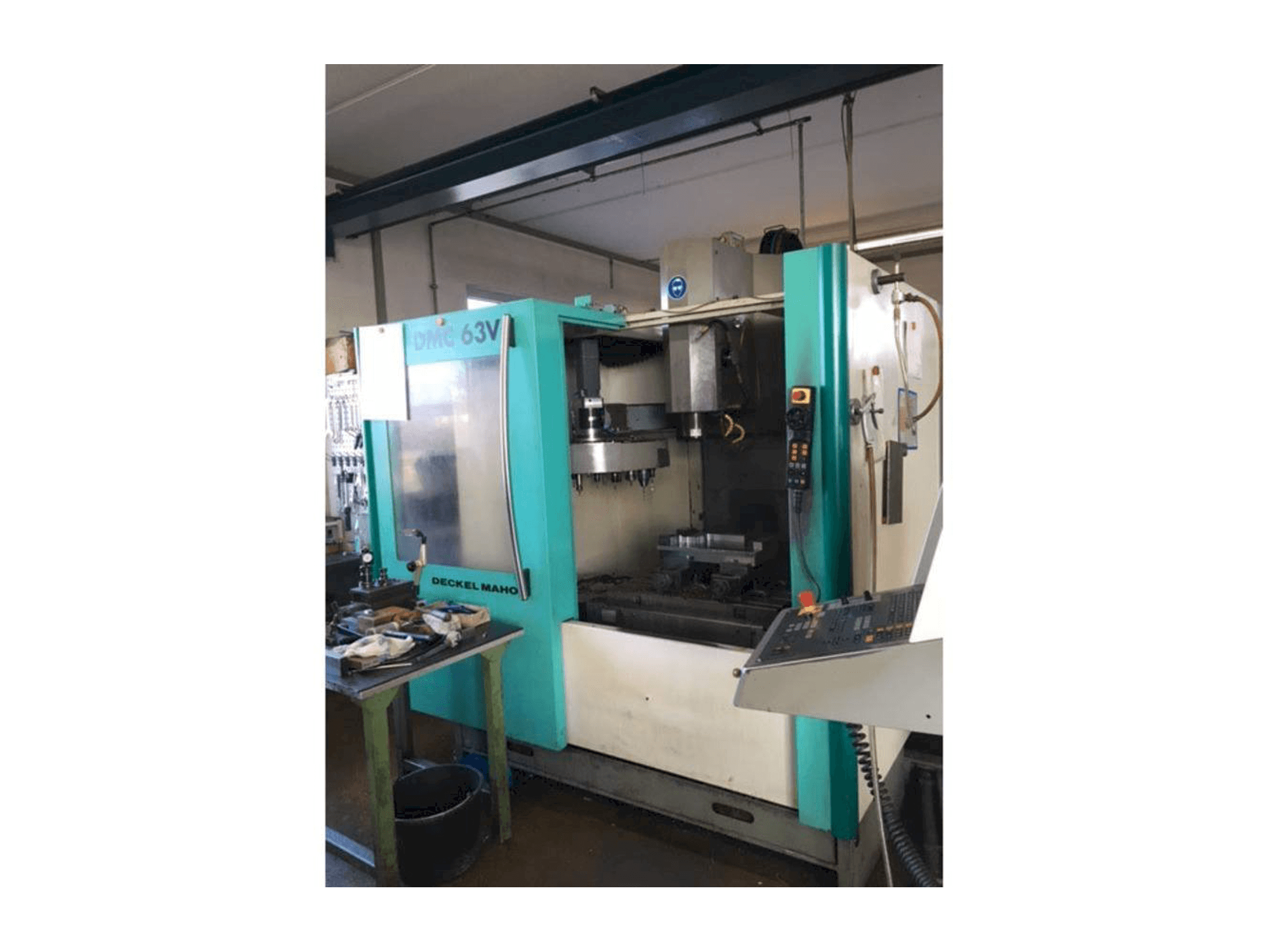 Prikaz stroja DMC DMC 63V sprijeda