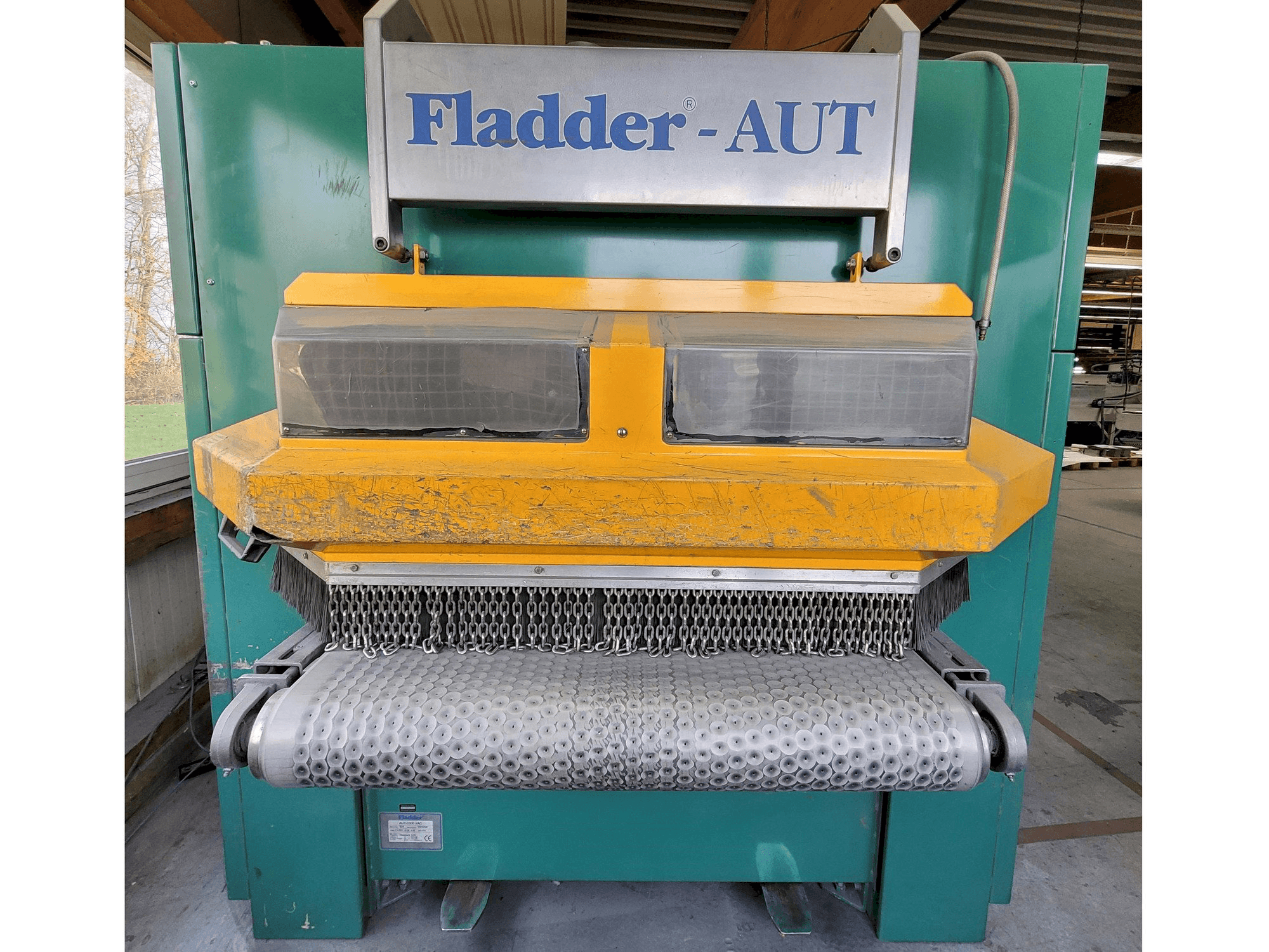 Prikaz stroja Fladder AUT-1000 VAC sprijeda