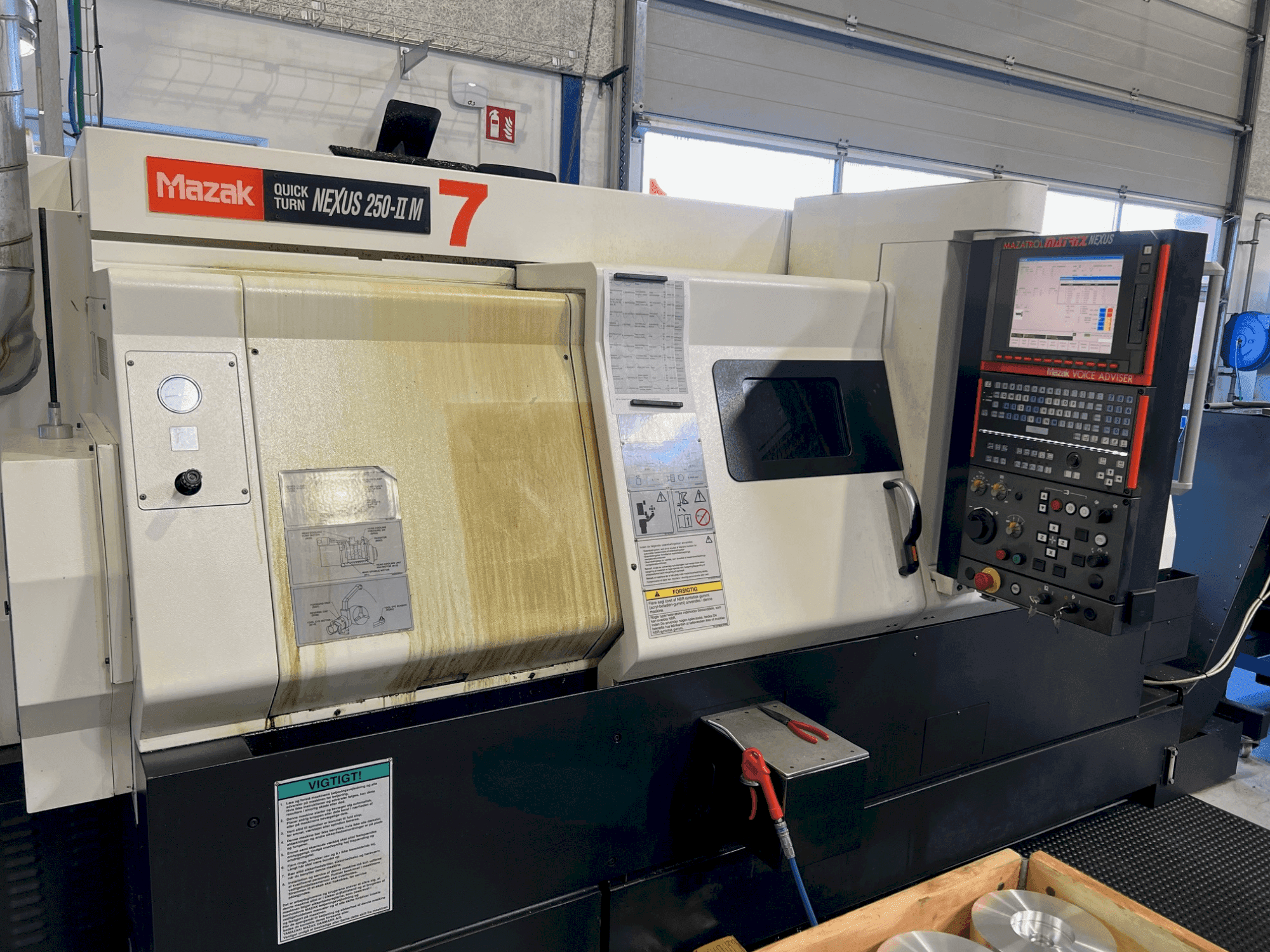 Prikaz stroja Mazak QTN 250-II M sprijeda