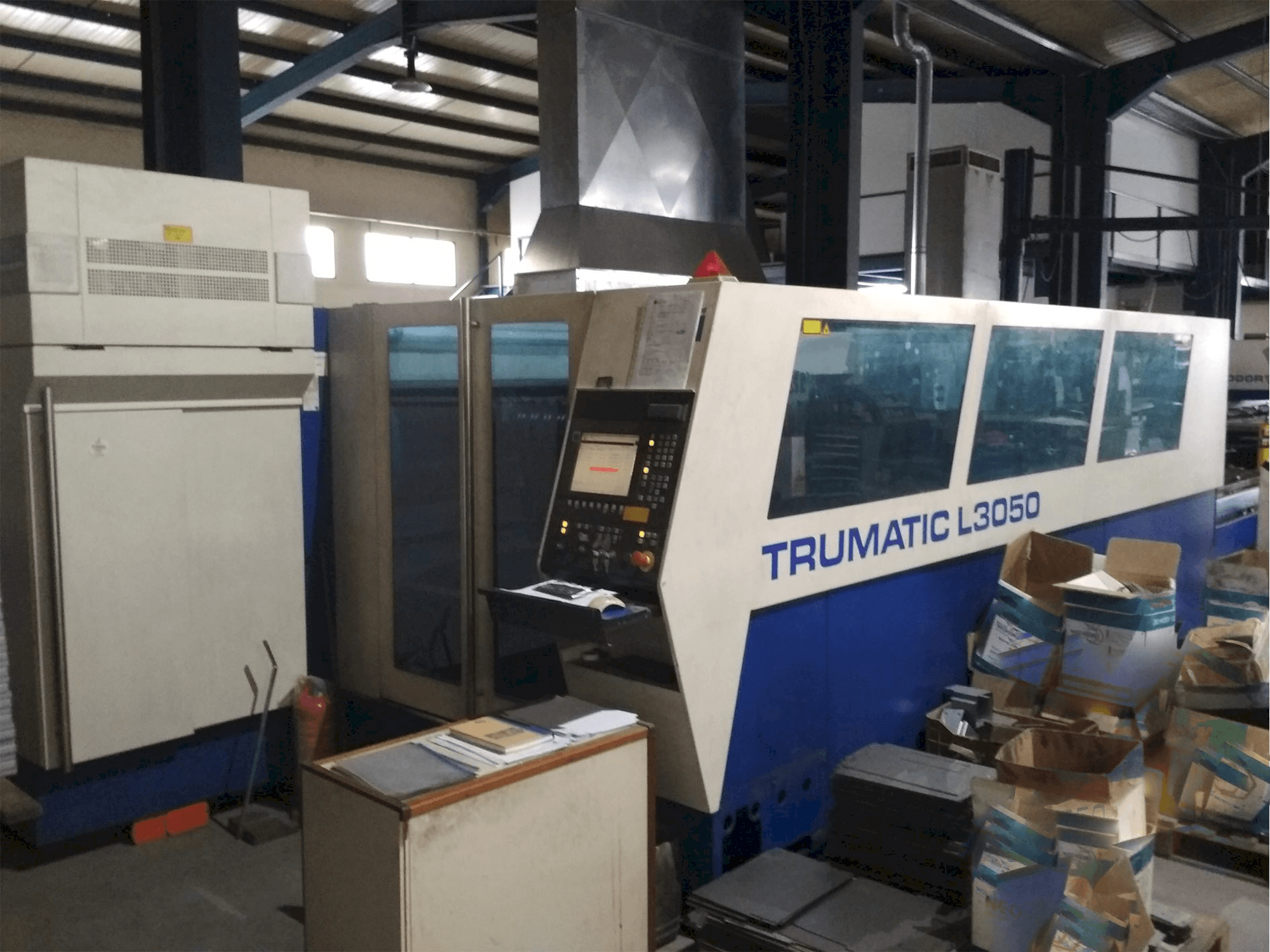 Prikaz stroja Trumpf Trumatic L3050 5kw sprijeda