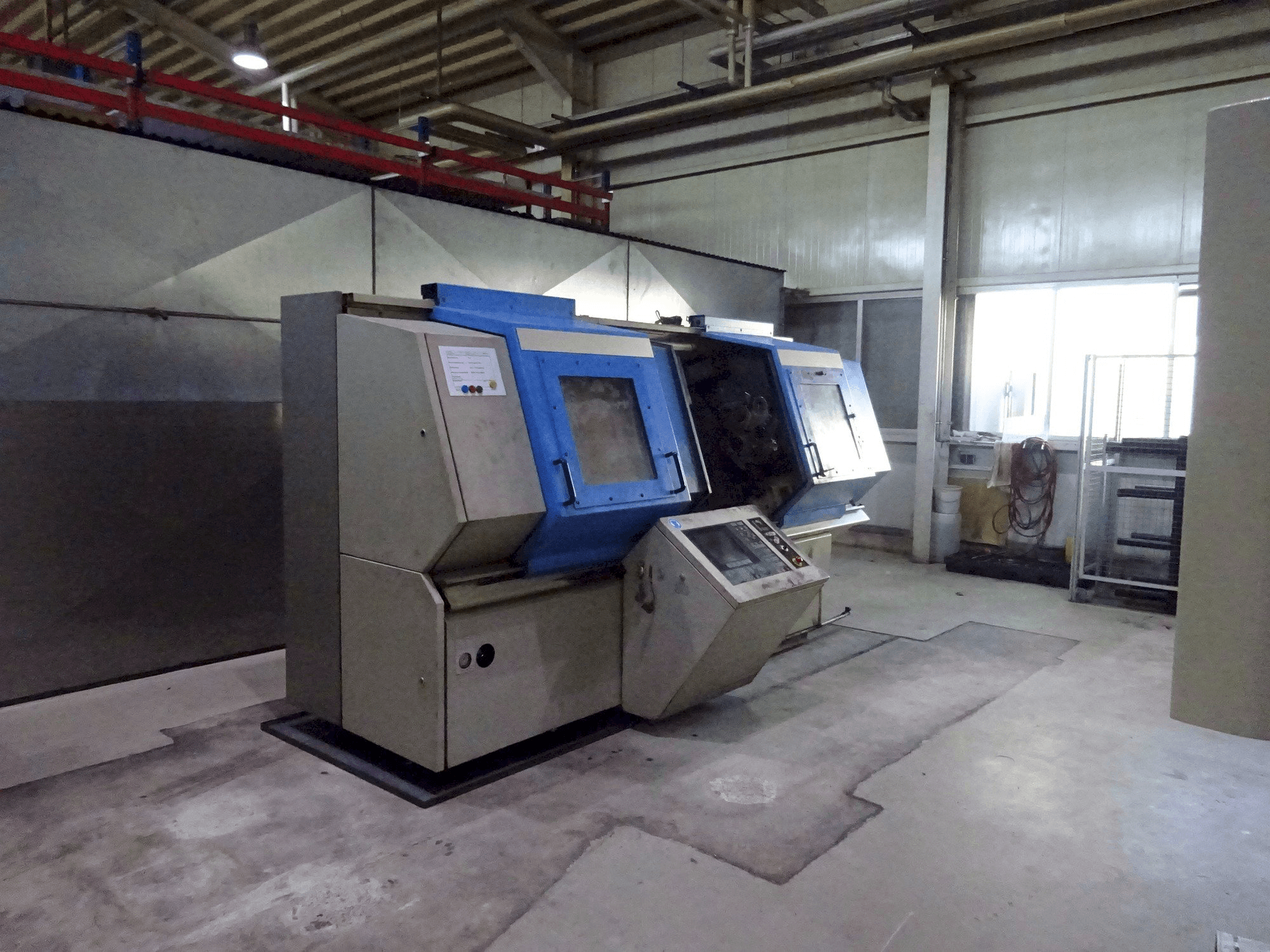 Prikaz stroja BOEHRINGER VDF 180 C sprijeda