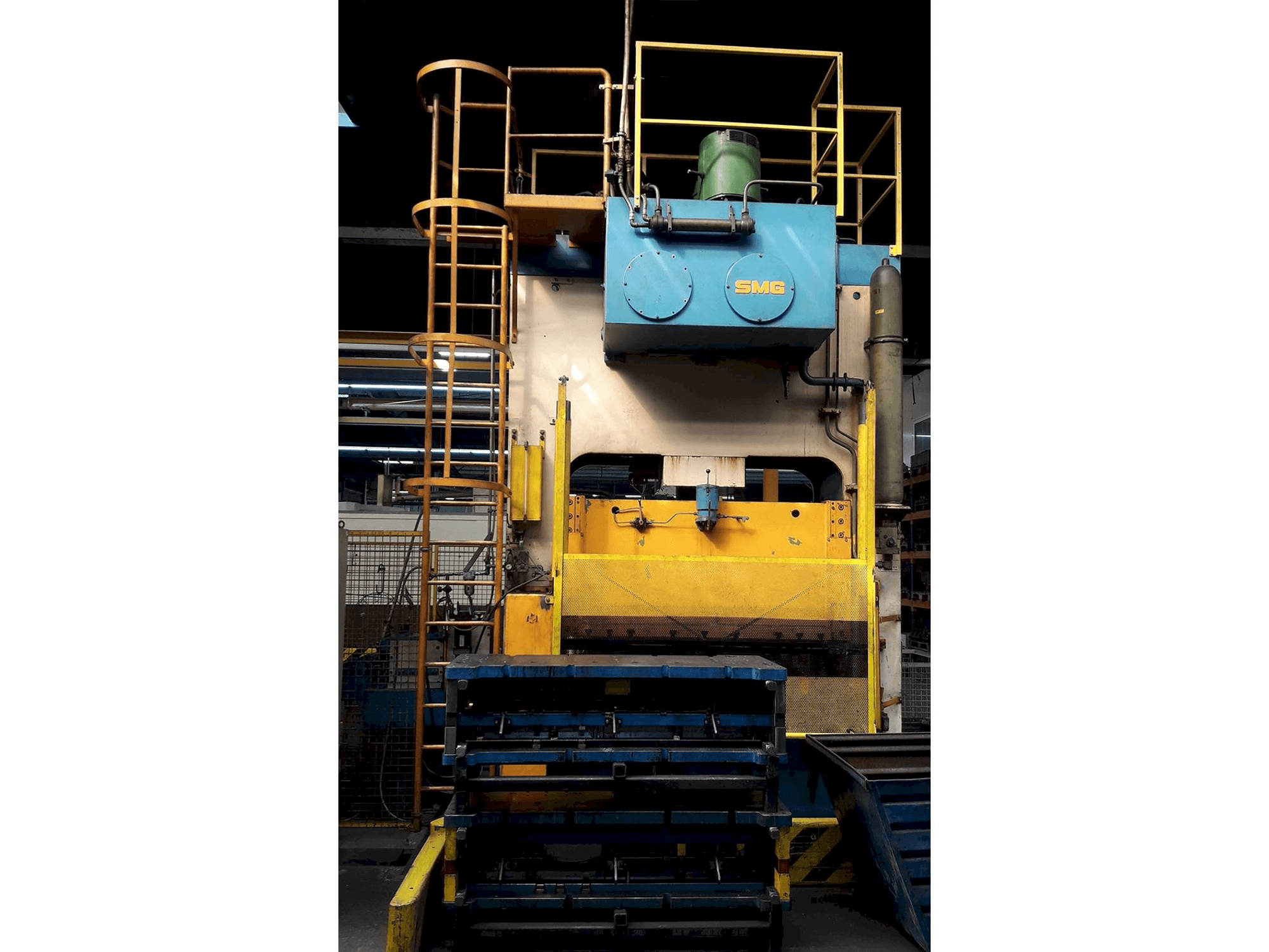 Prikaz stroja SMG SCHULER DS 200 + Z 60 sprijeda