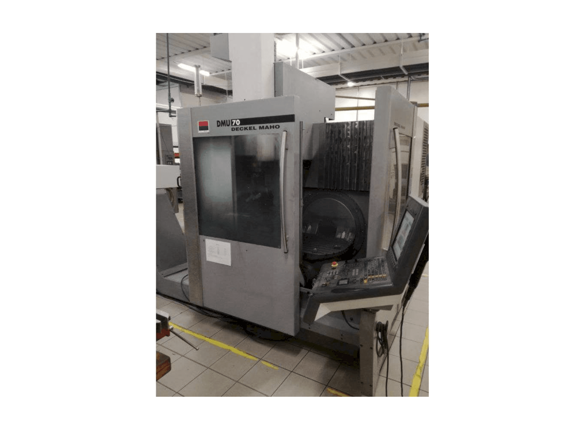 Prikaz stroja DECKEL MAHO DMU 70 sprijeda
