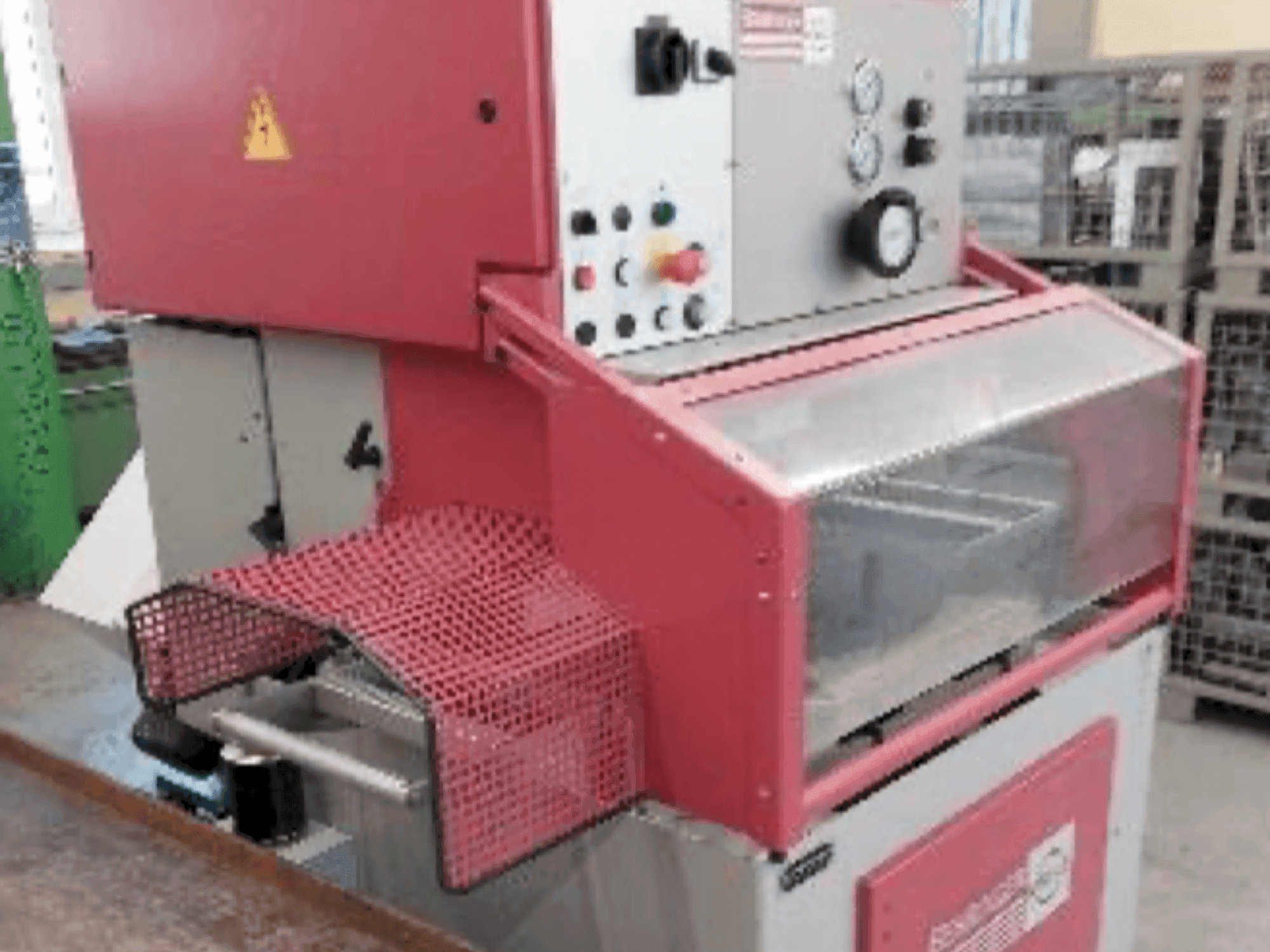 Prikaz stroja Behringer EISELE PSU 450 H sprijeda