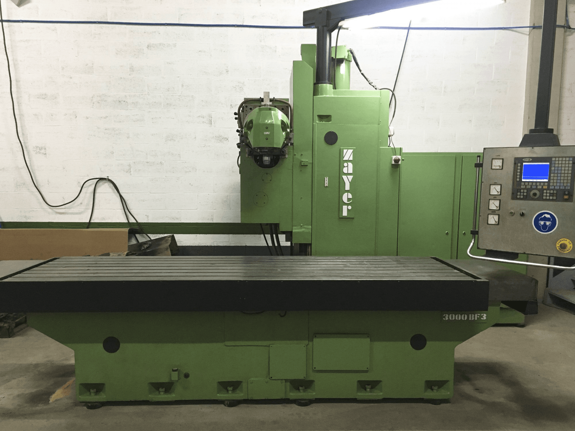 Prikaz stroja Zayer 3000 BF3 sprijeda