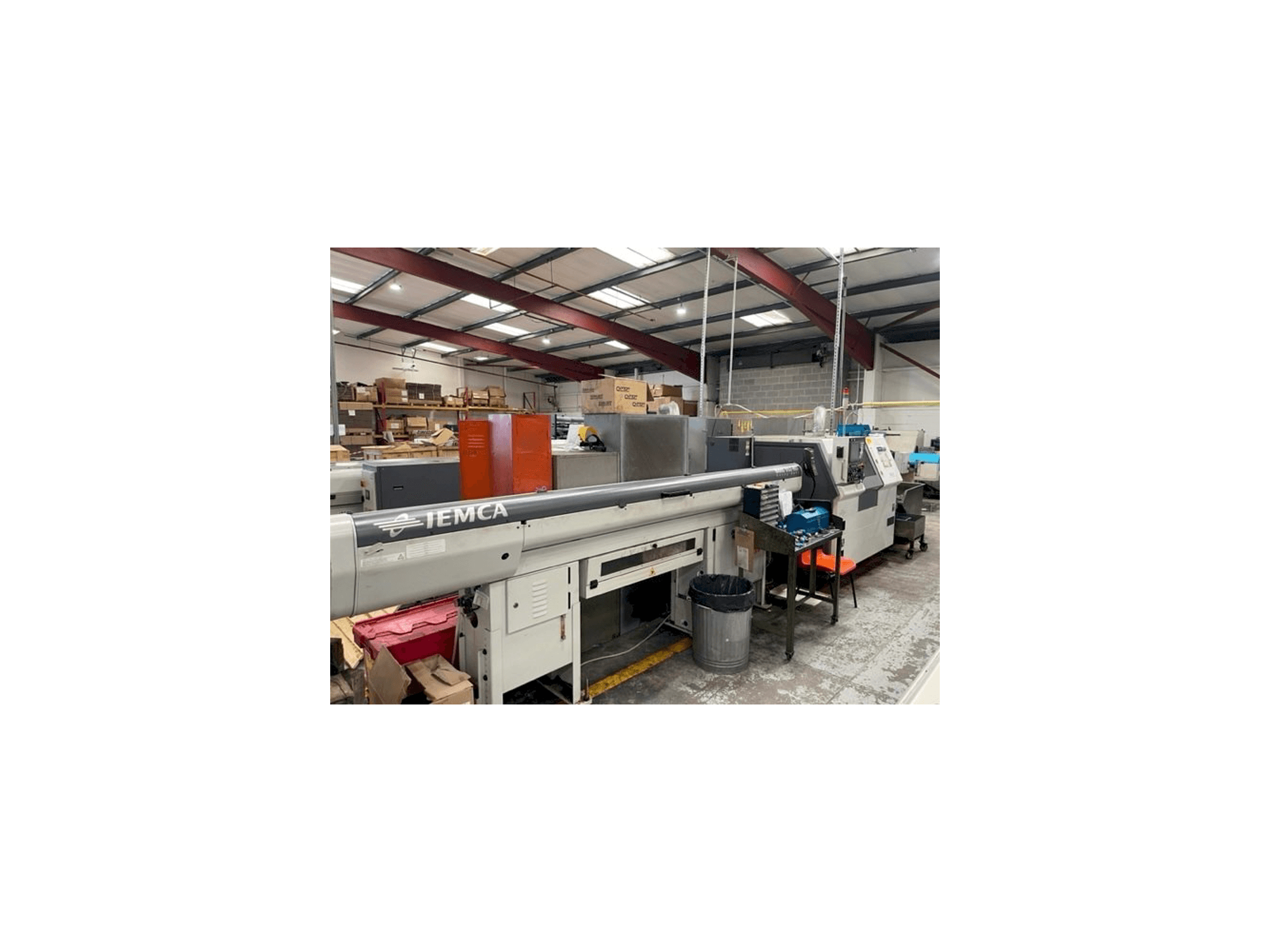 Prikaz stroja Miyano BNA-42MSY2 sprijeda