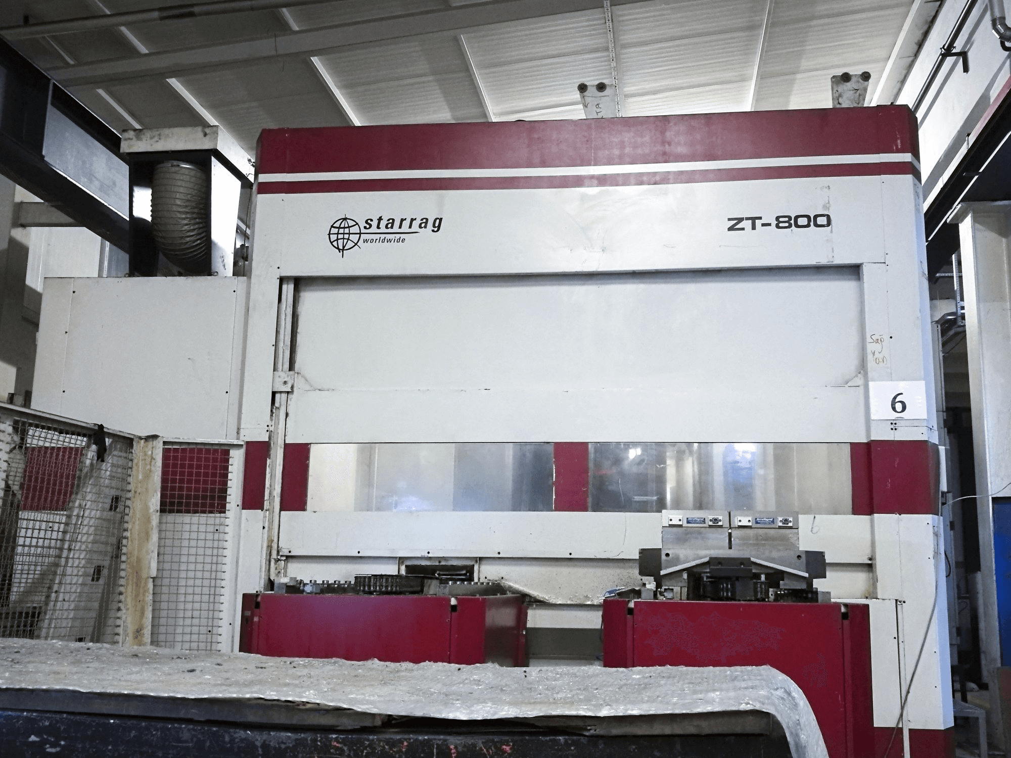 Prikaz stroja Starrag ZT 800/130 sprijeda