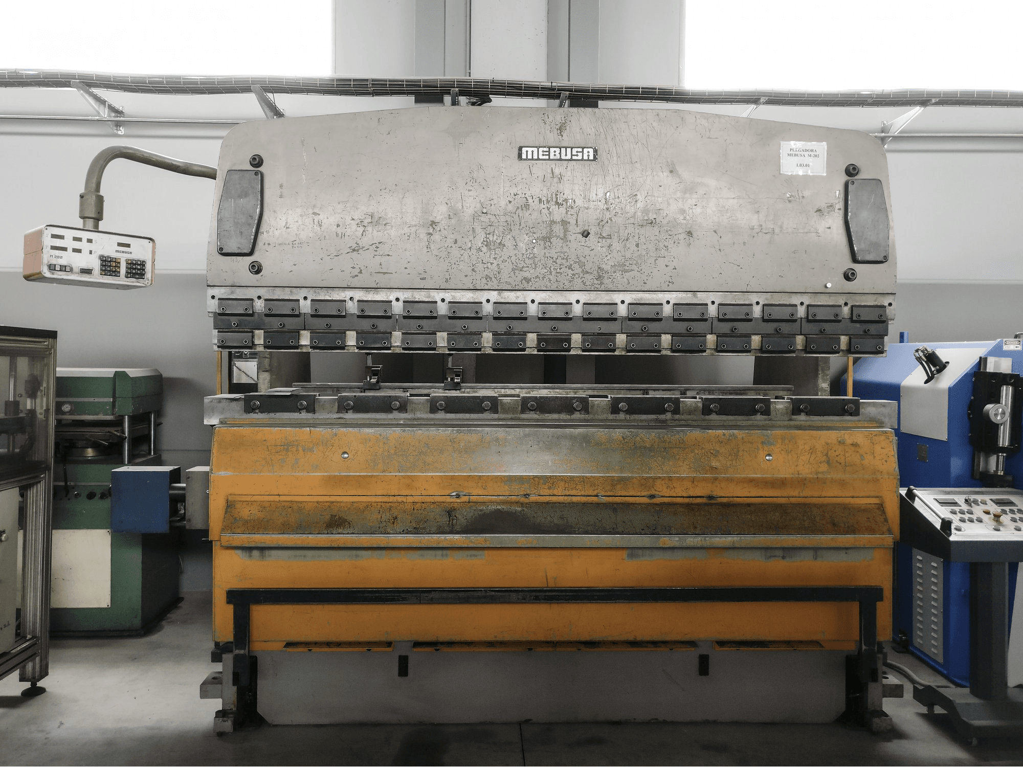 Prikaz stroja MEBUSA PH-173 sprijeda