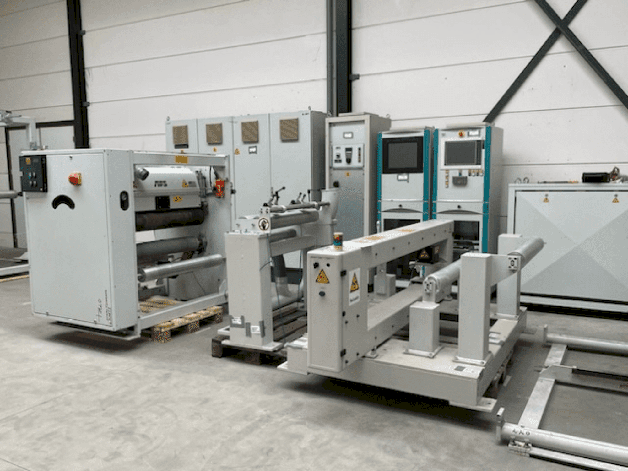 Prikaz stroja Battenfeld BA 60 sprijeda