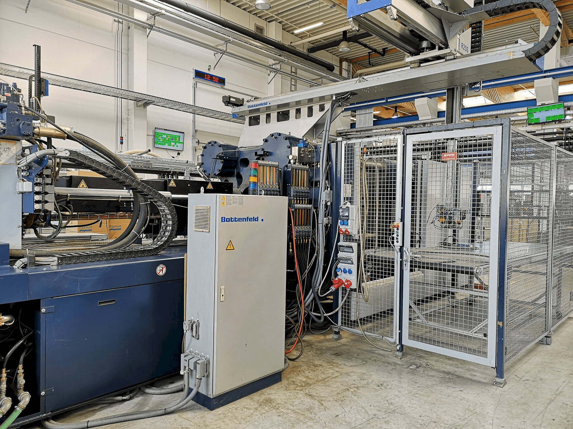 Prikaz stroja Battenfeld HM 8000 2P - 7700 sprijeda