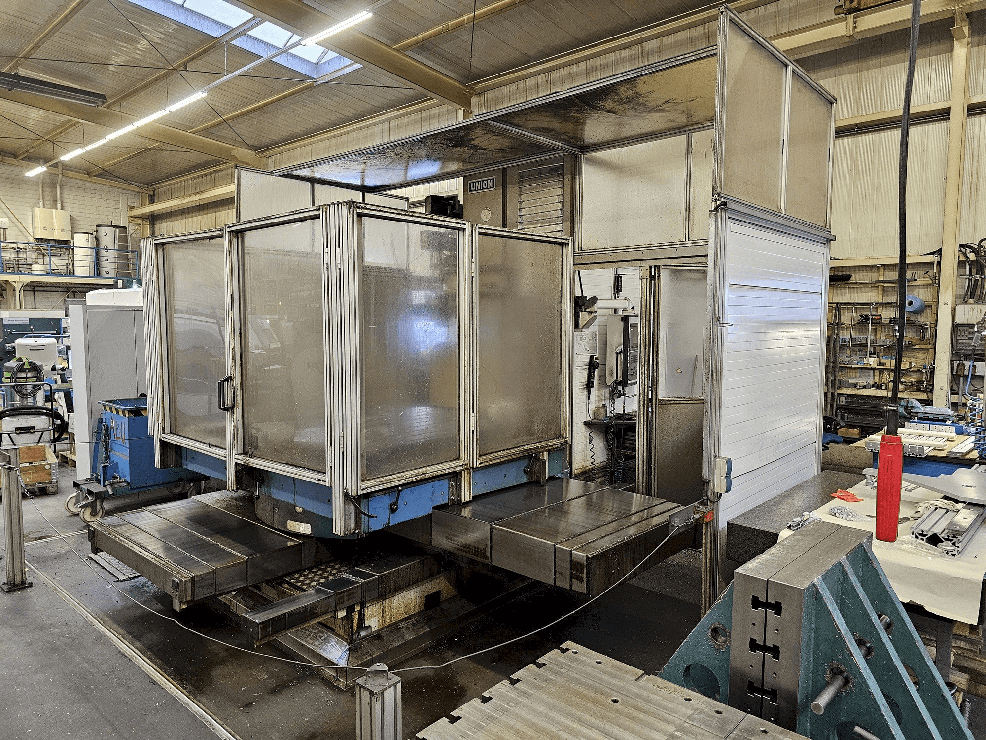 Prikaz stroja UNION TC 110 sprijeda