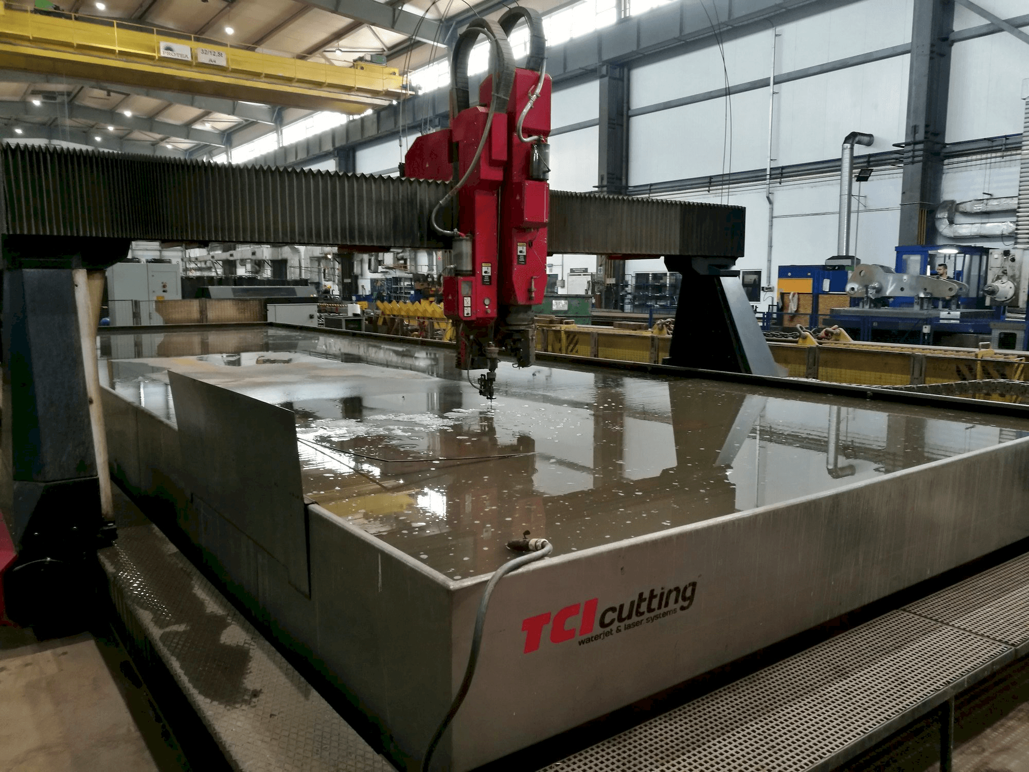 Prikaz stroja TCI BP-H 30120-1 sprijeda