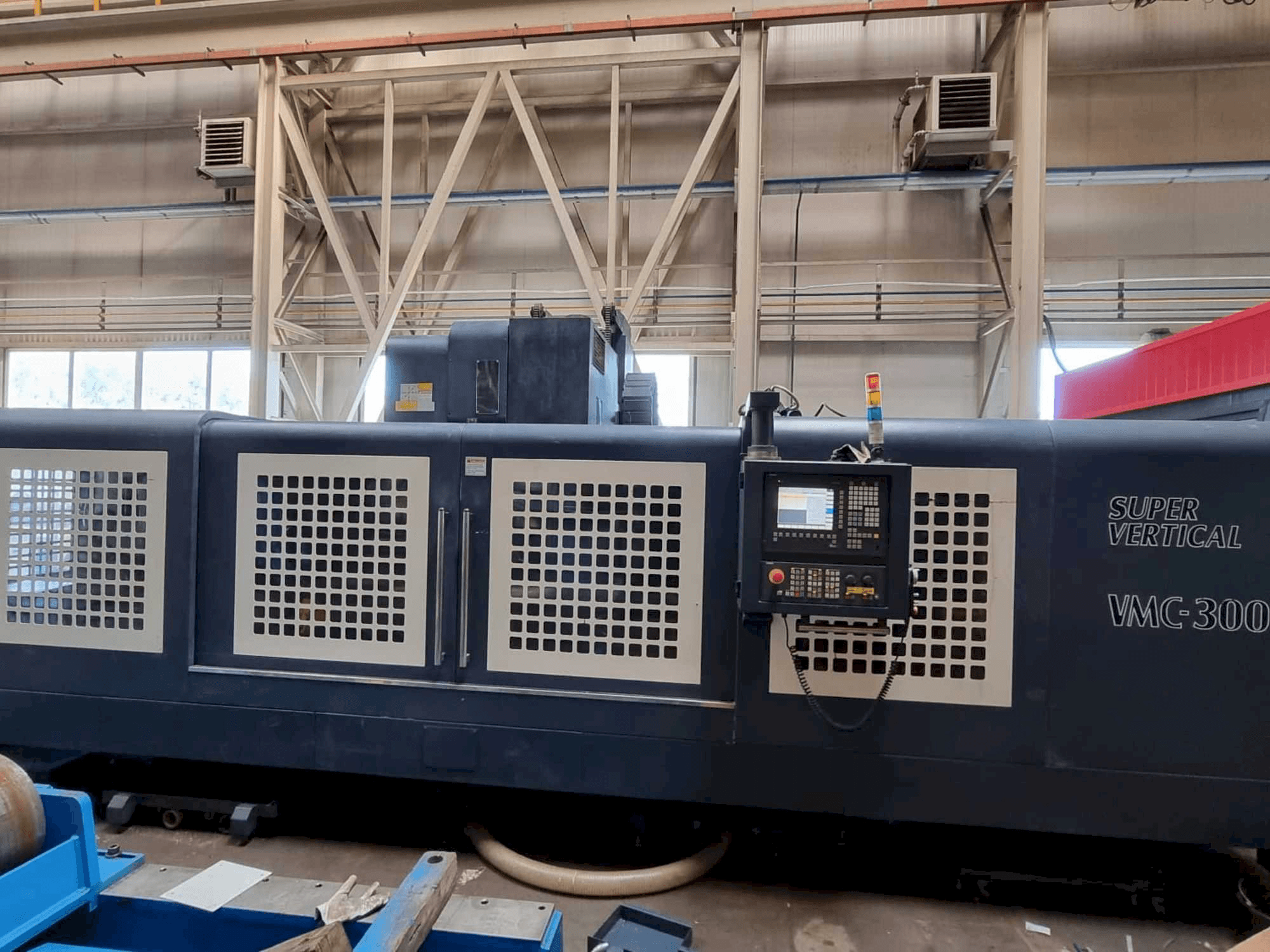 Prikaz stroja Johnford VMC-3000S sprijeda