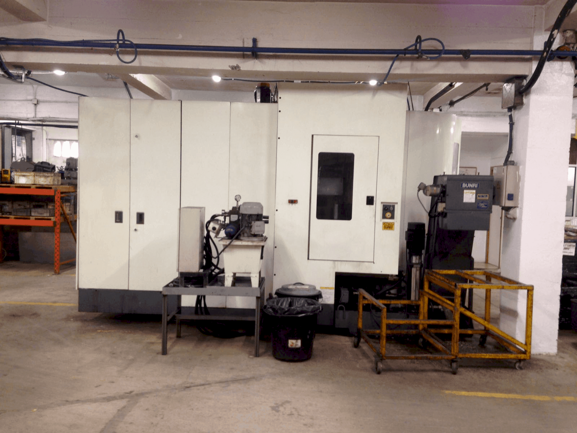 Prikaz stroja Kitamura HX400I sprijeda