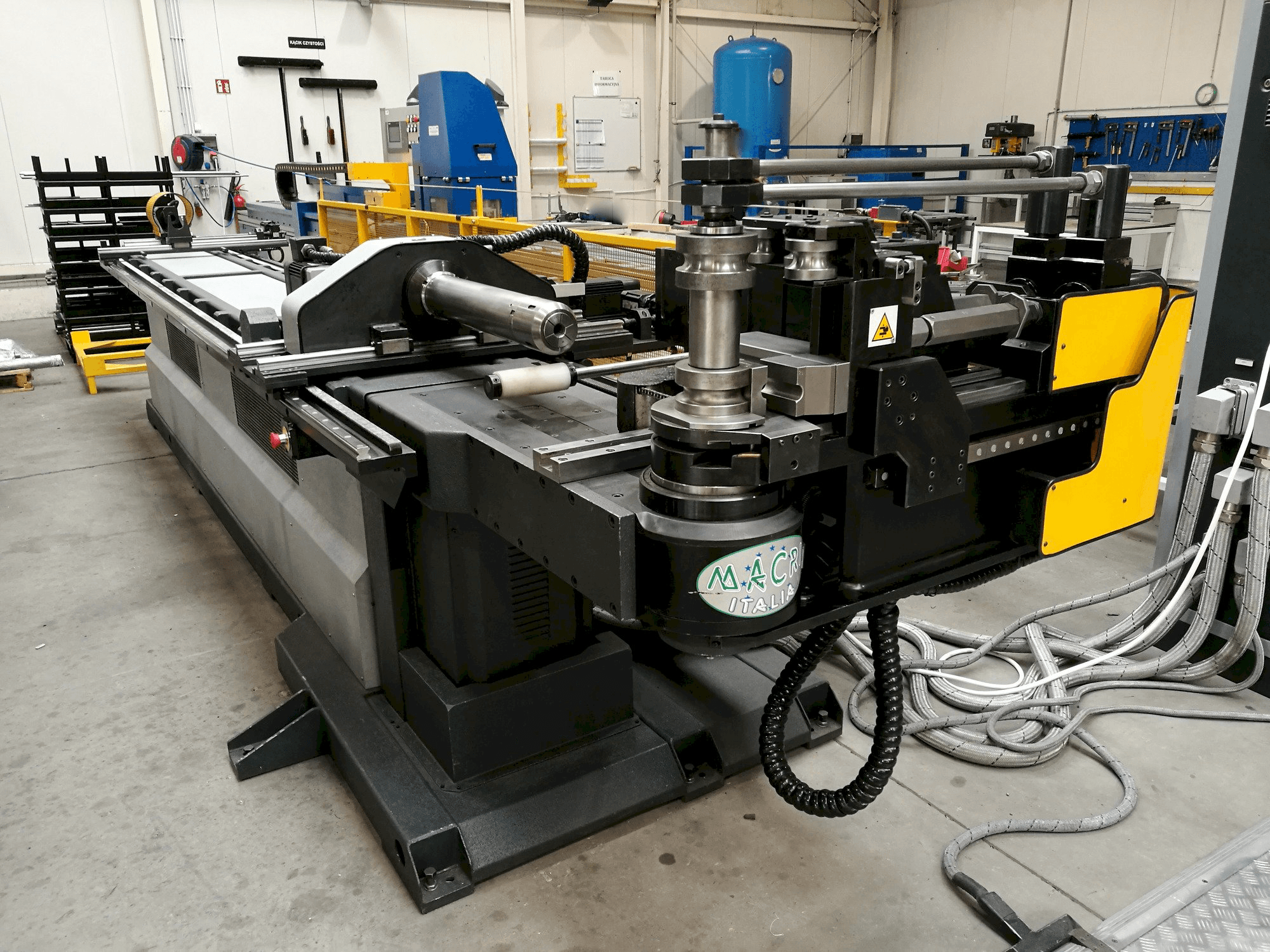 Prikaz stroja Macri Italia PROVAR 6-65 sprijeda